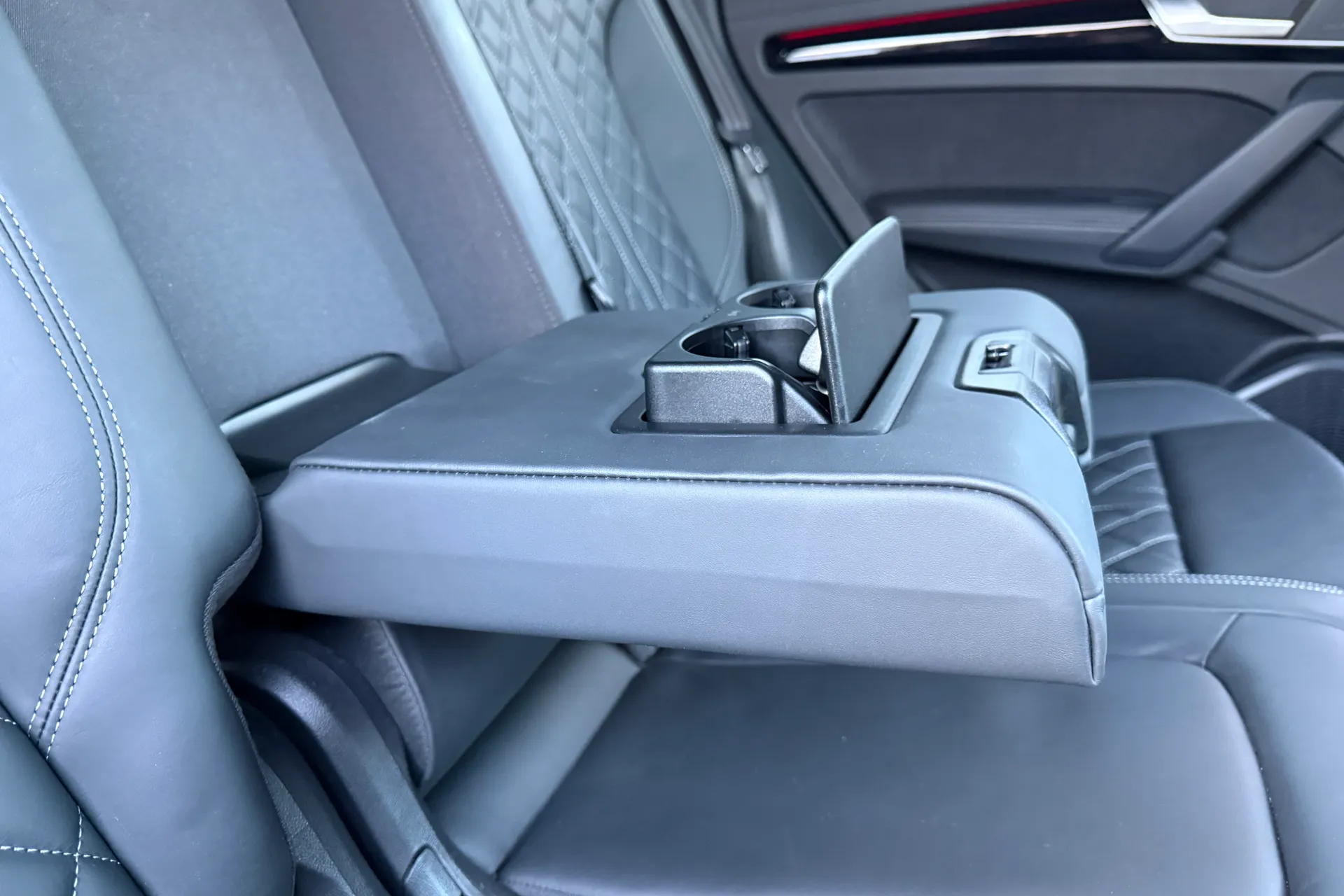 Audi Q5 thumbnail image number 46