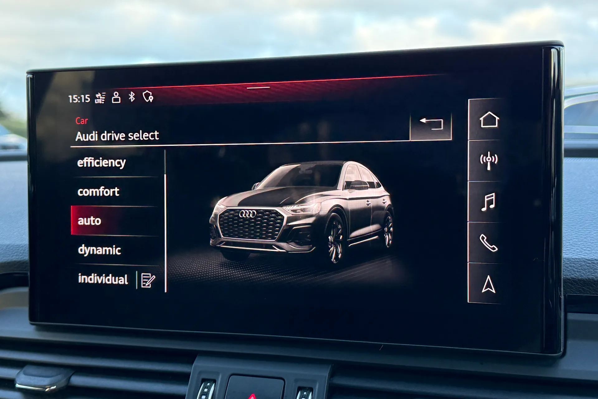 Audi Q5 thumbnail image number 10