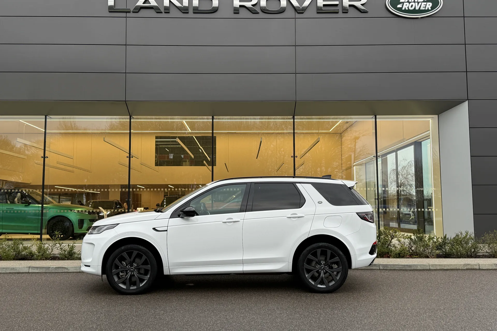 LAND ROVER DISCOVERY SPORT thumbnail image number 8