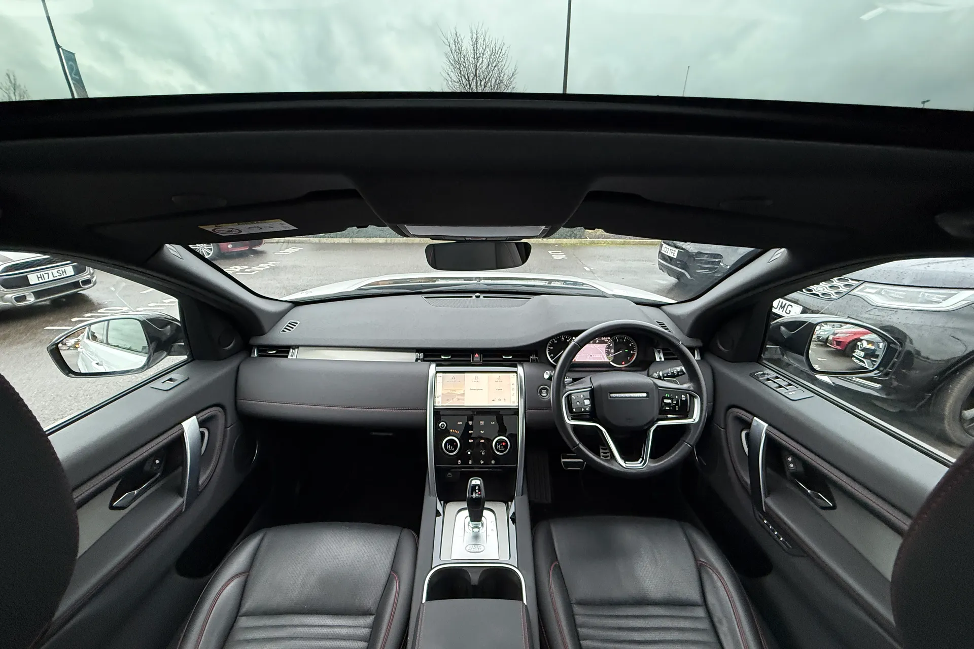 LAND ROVER DISCOVERY SPORT thumbnail image number 3