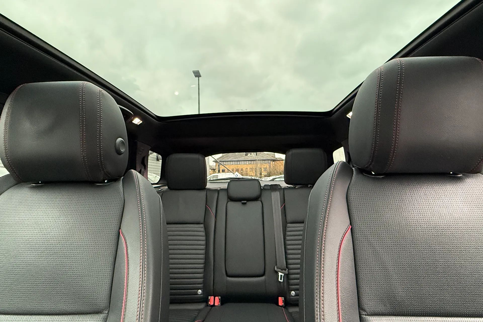 LAND ROVER DISCOVERY SPORT thumbnail image number 30