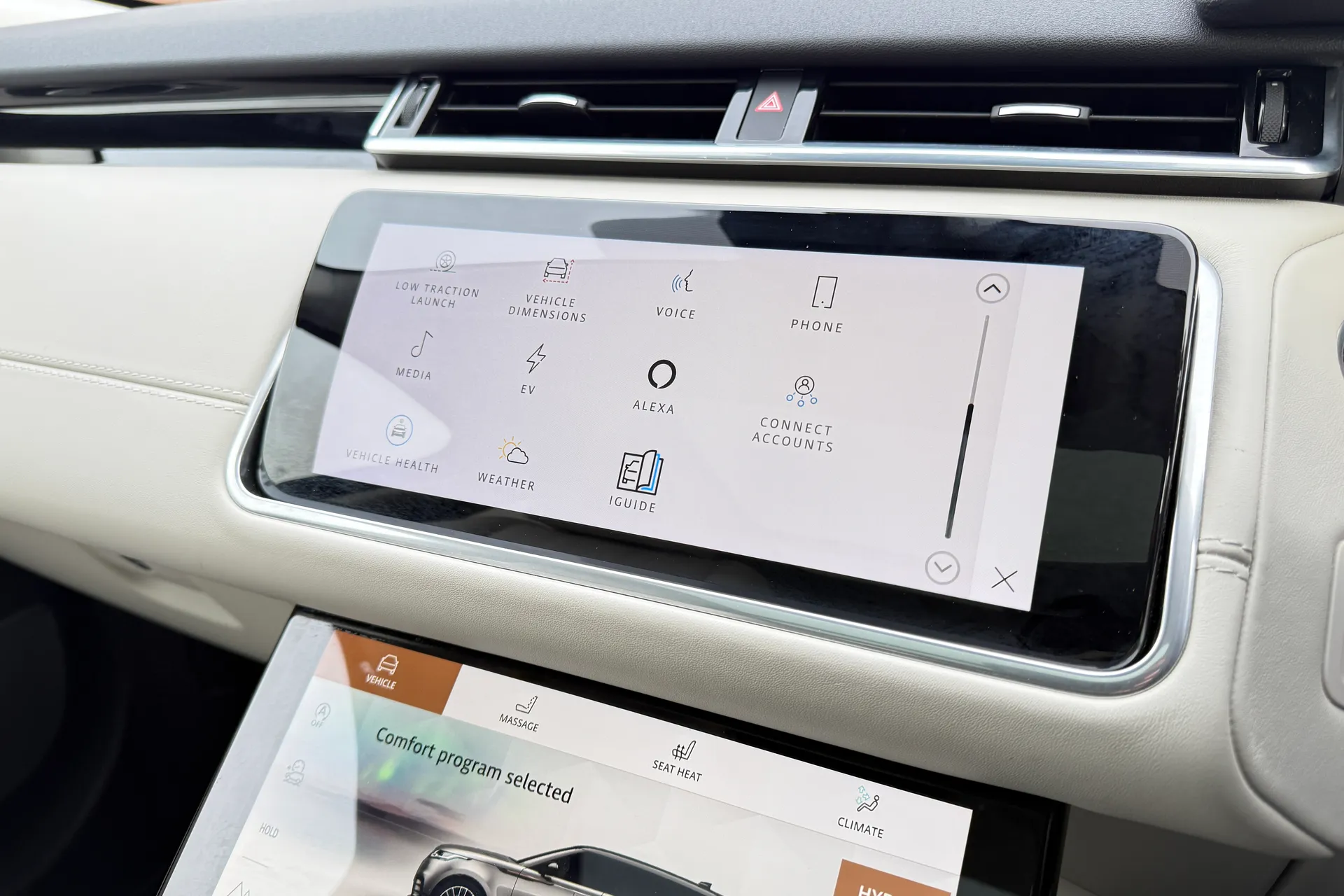 LAND ROVER RANGE ROVER VELAR thumbnail image number 36