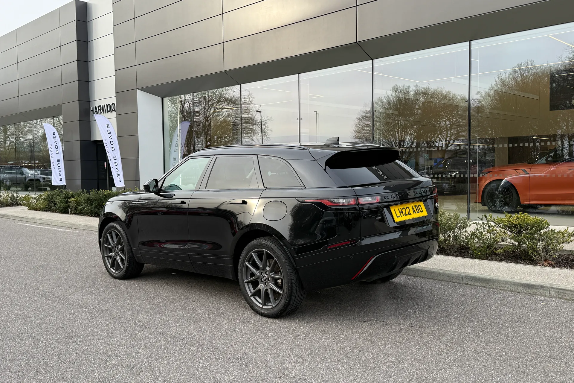 LAND ROVER RANGE ROVER VELAR thumbnail image number 13