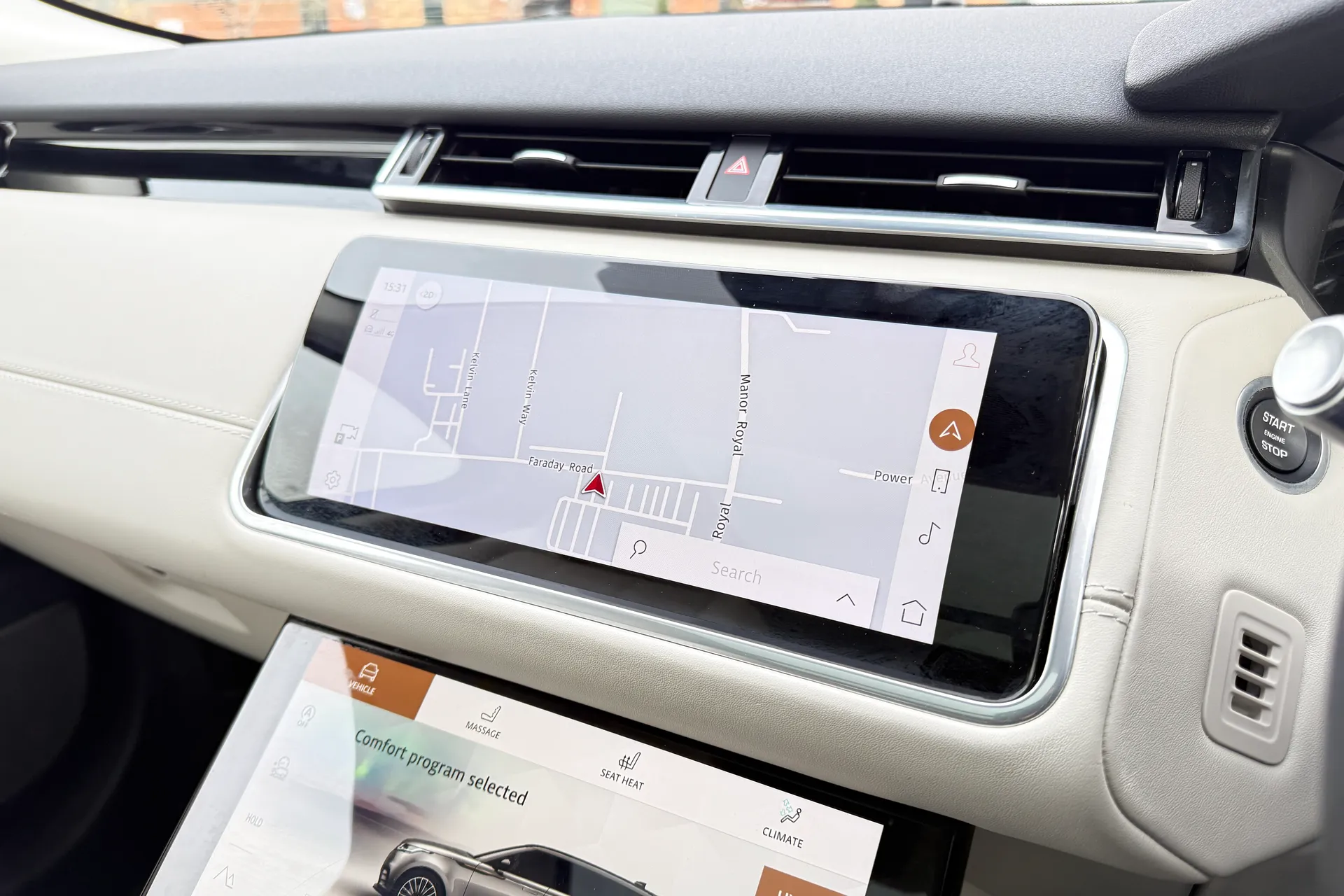 LAND ROVER RANGE ROVER VELAR thumbnail image number 5