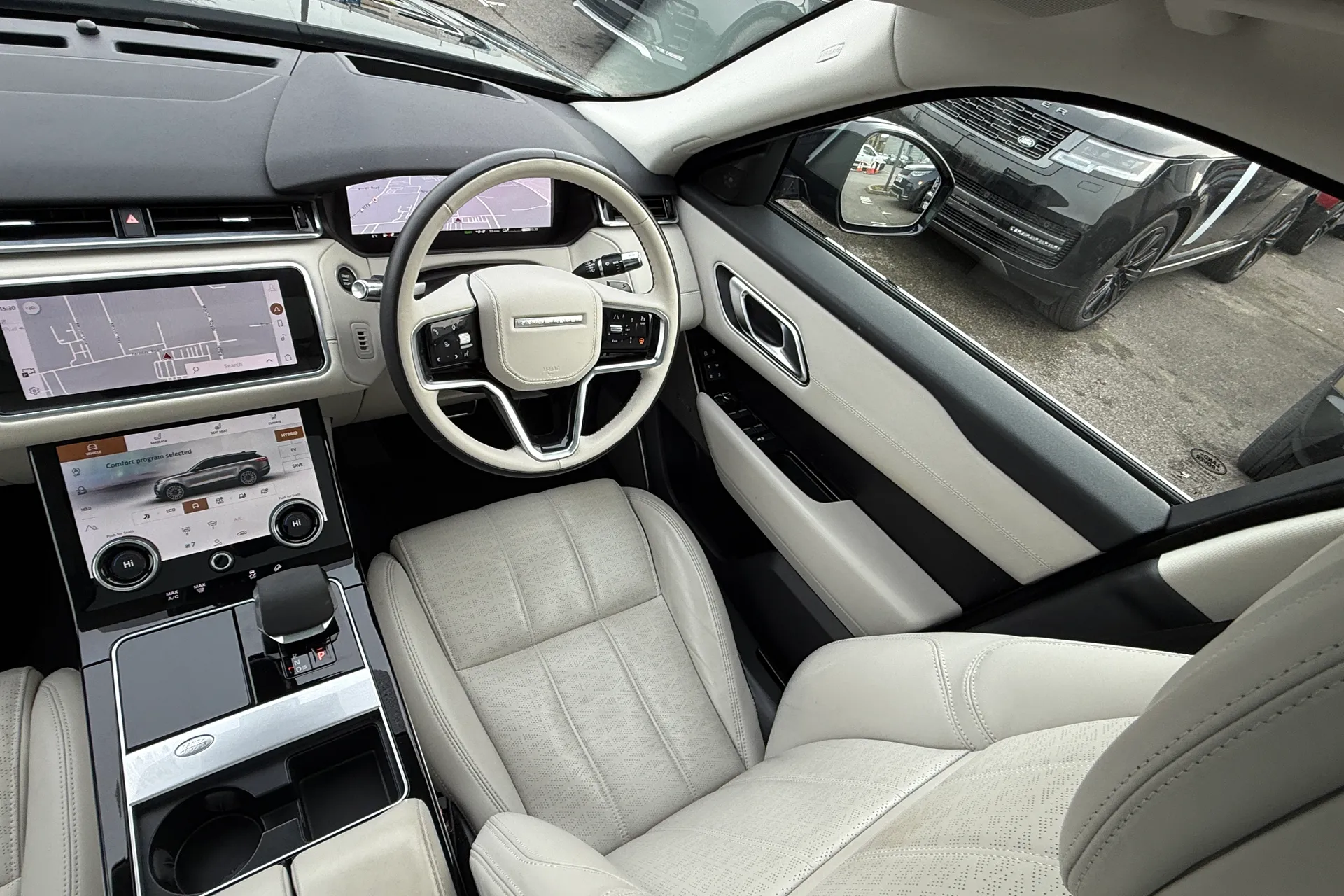 LAND ROVER RANGE ROVER VELAR thumbnail image number 20