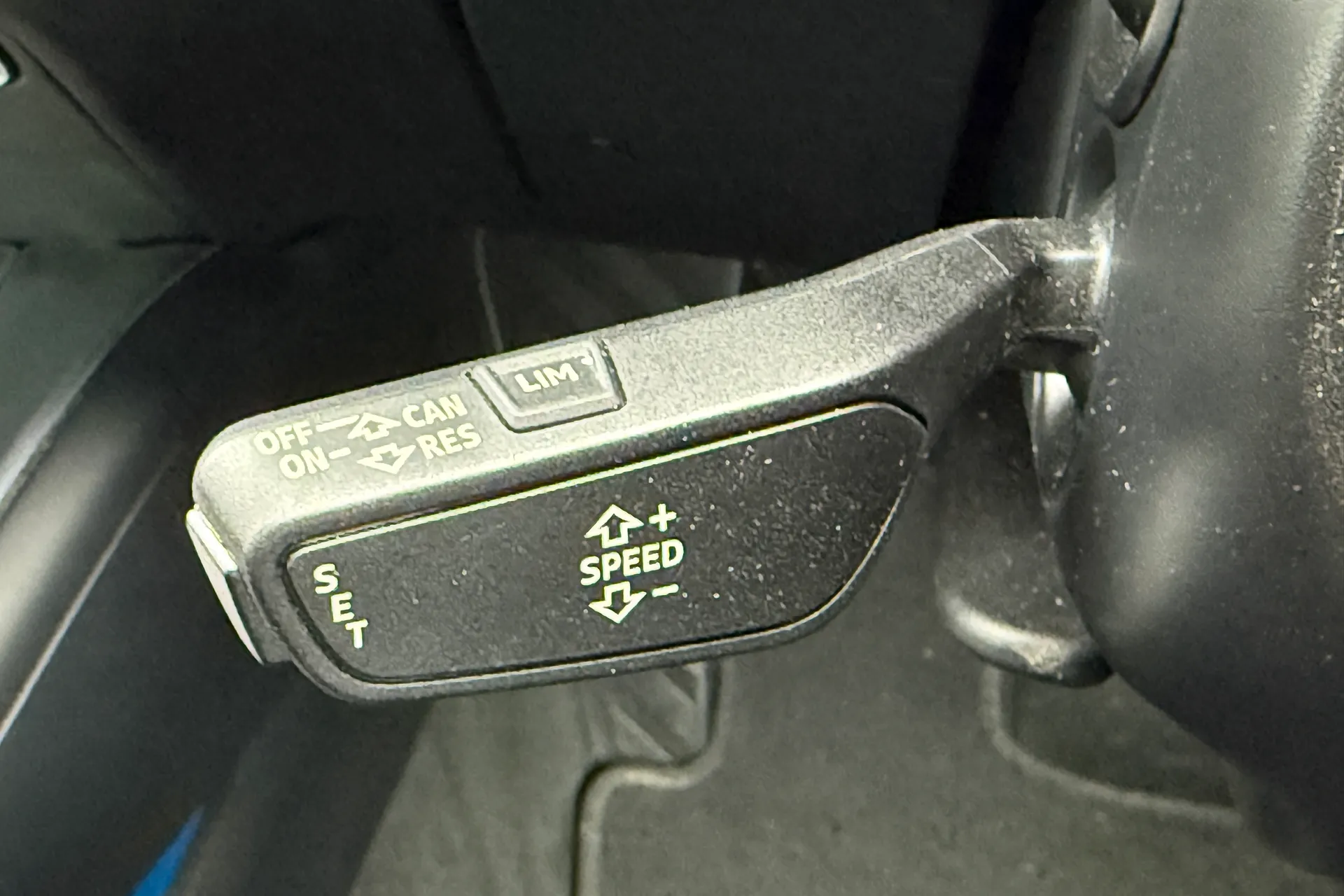 Audi TT thumbnail image number 58