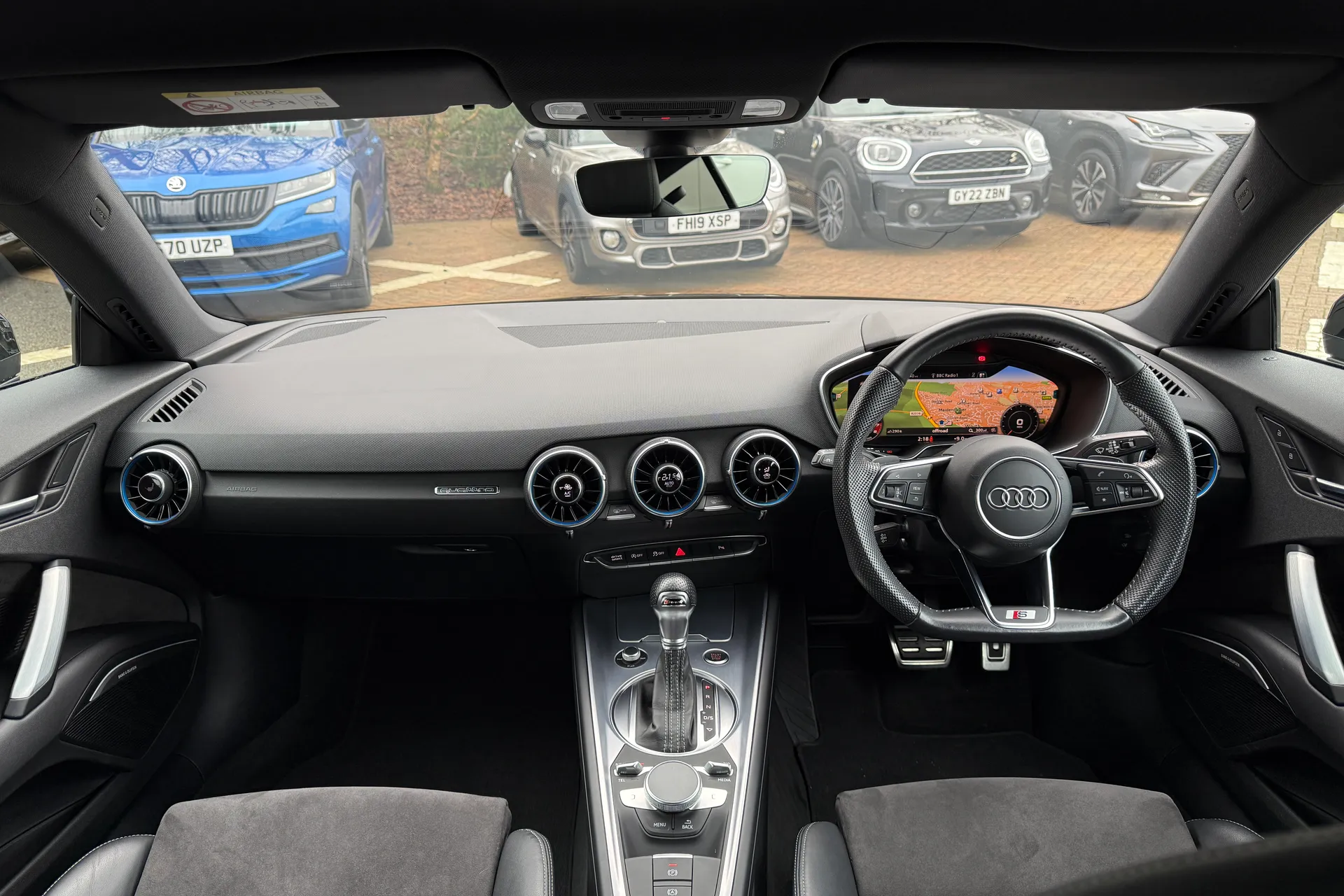 Audi TT thumbnail image number 3