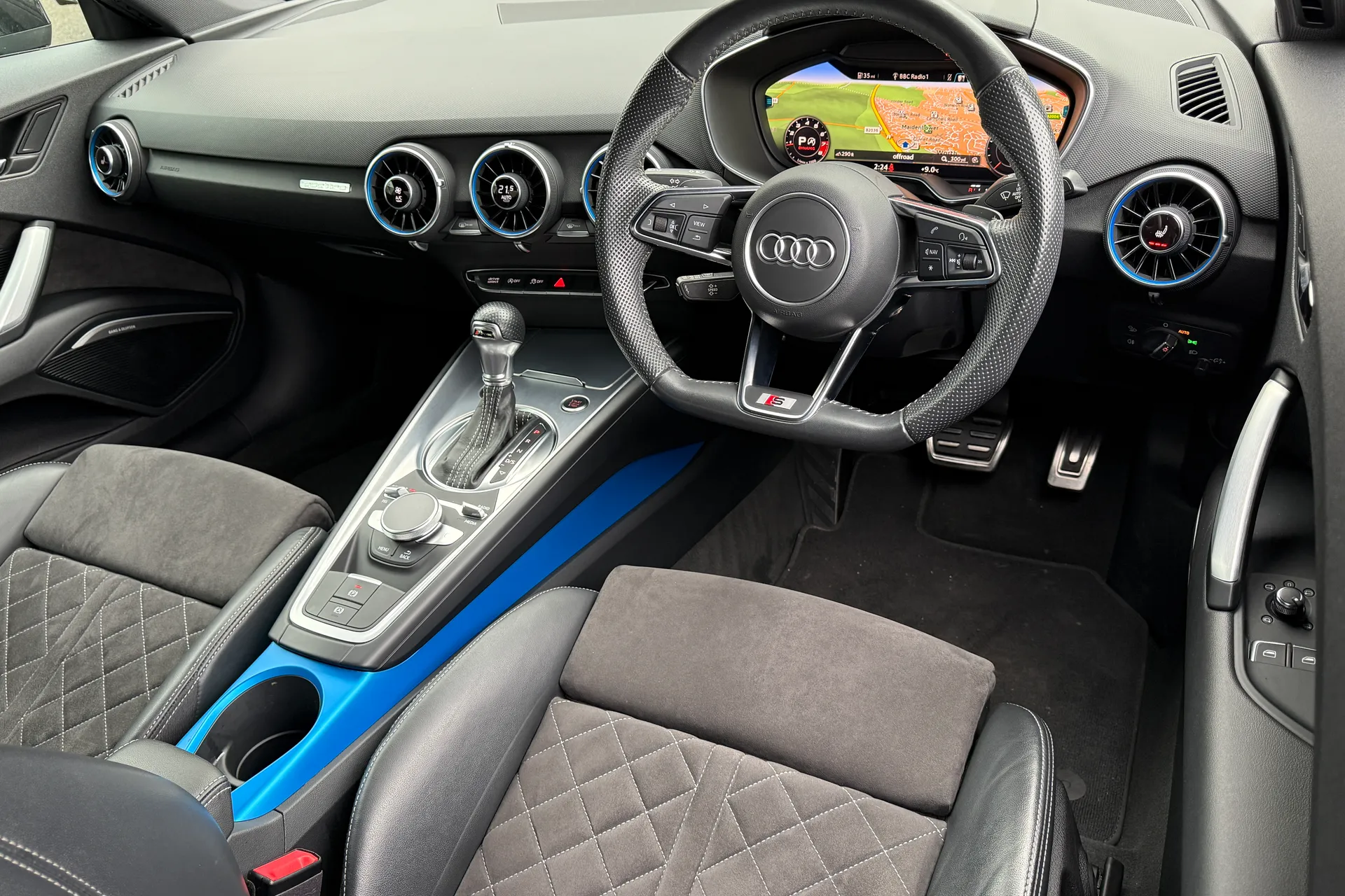 Audi TT thumbnail image number 12