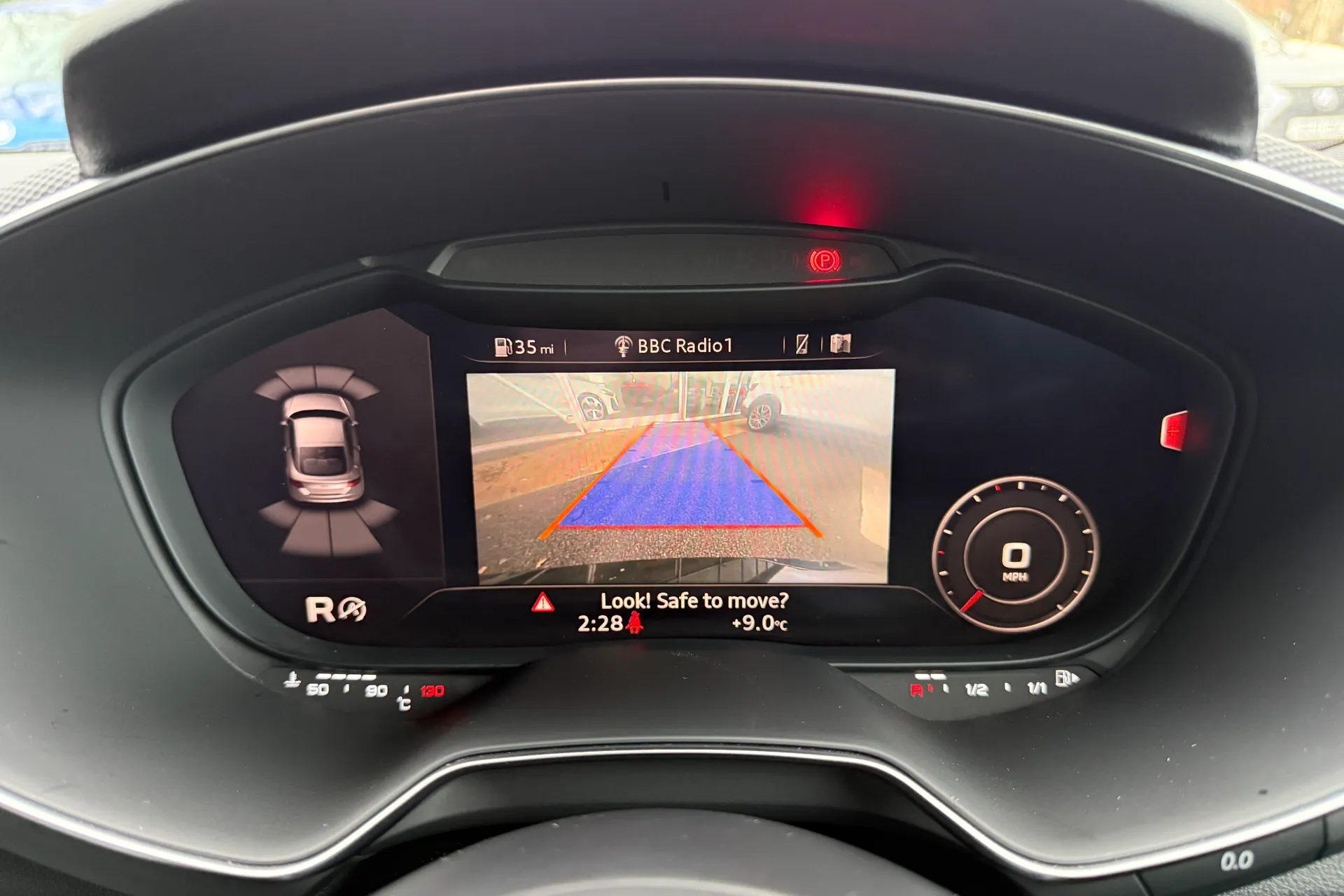 Audi TT thumbnail image number 5