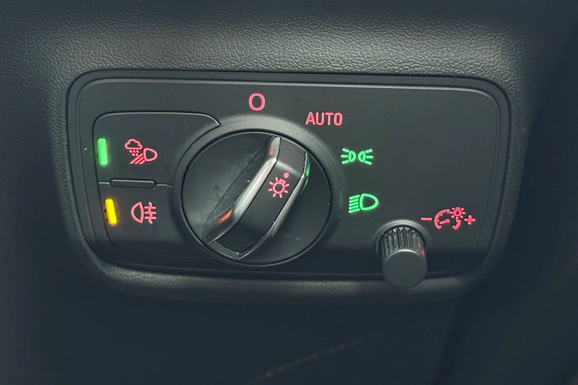 Audi TT thumbnail image number 62