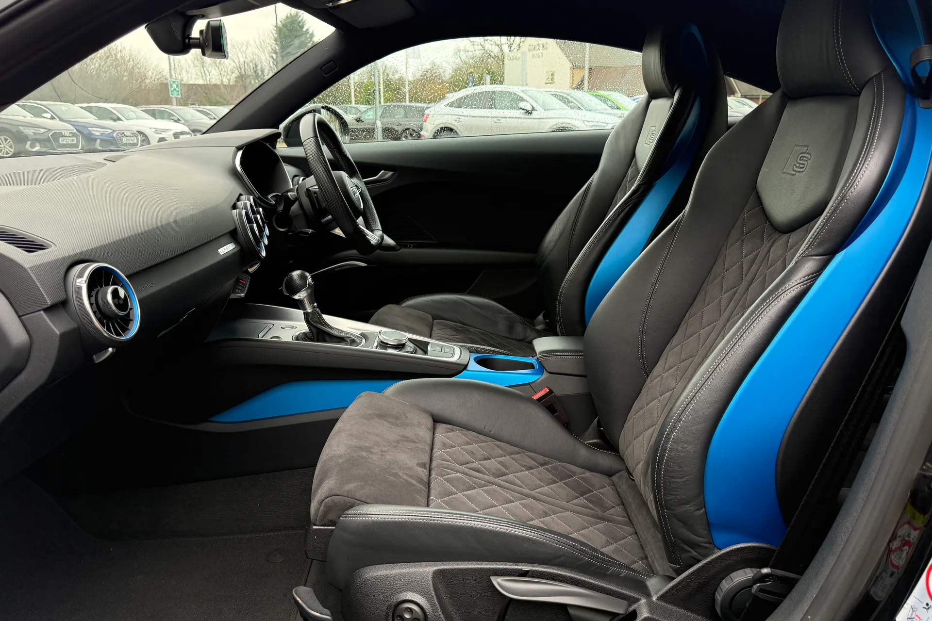 Audi TT thumbnail image number 17