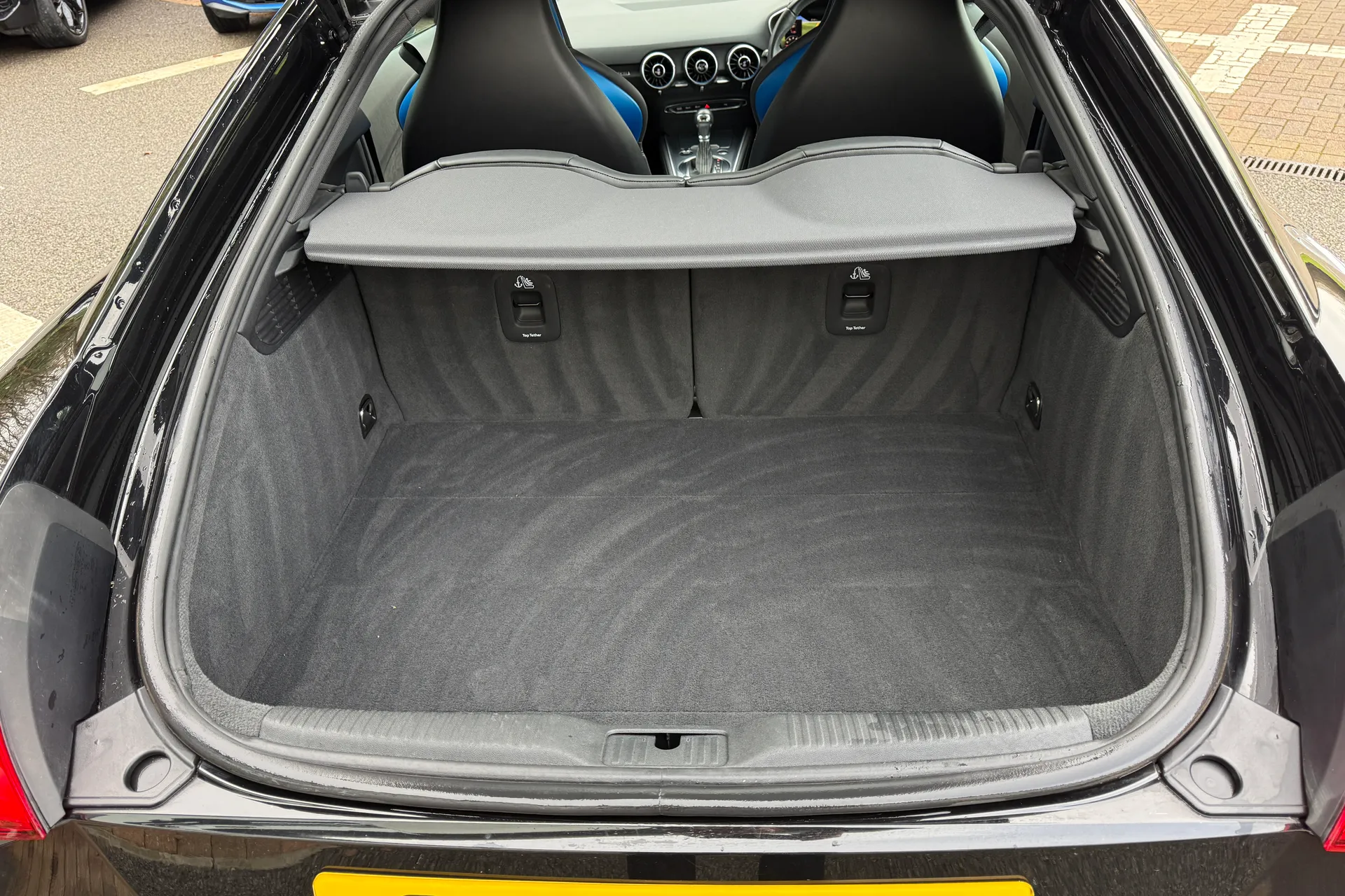 Audi TT thumbnail image number 24