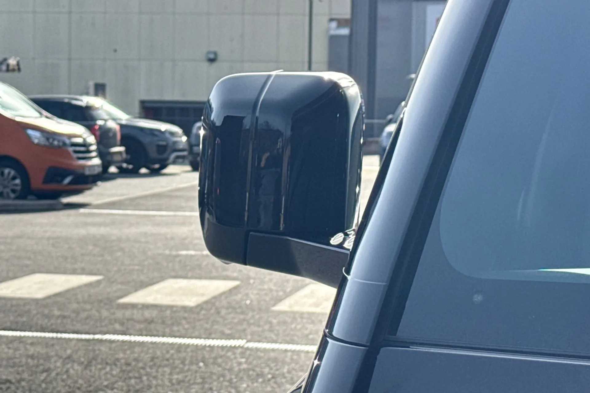 LAND ROVER DEFENDER thumbnail image number 33