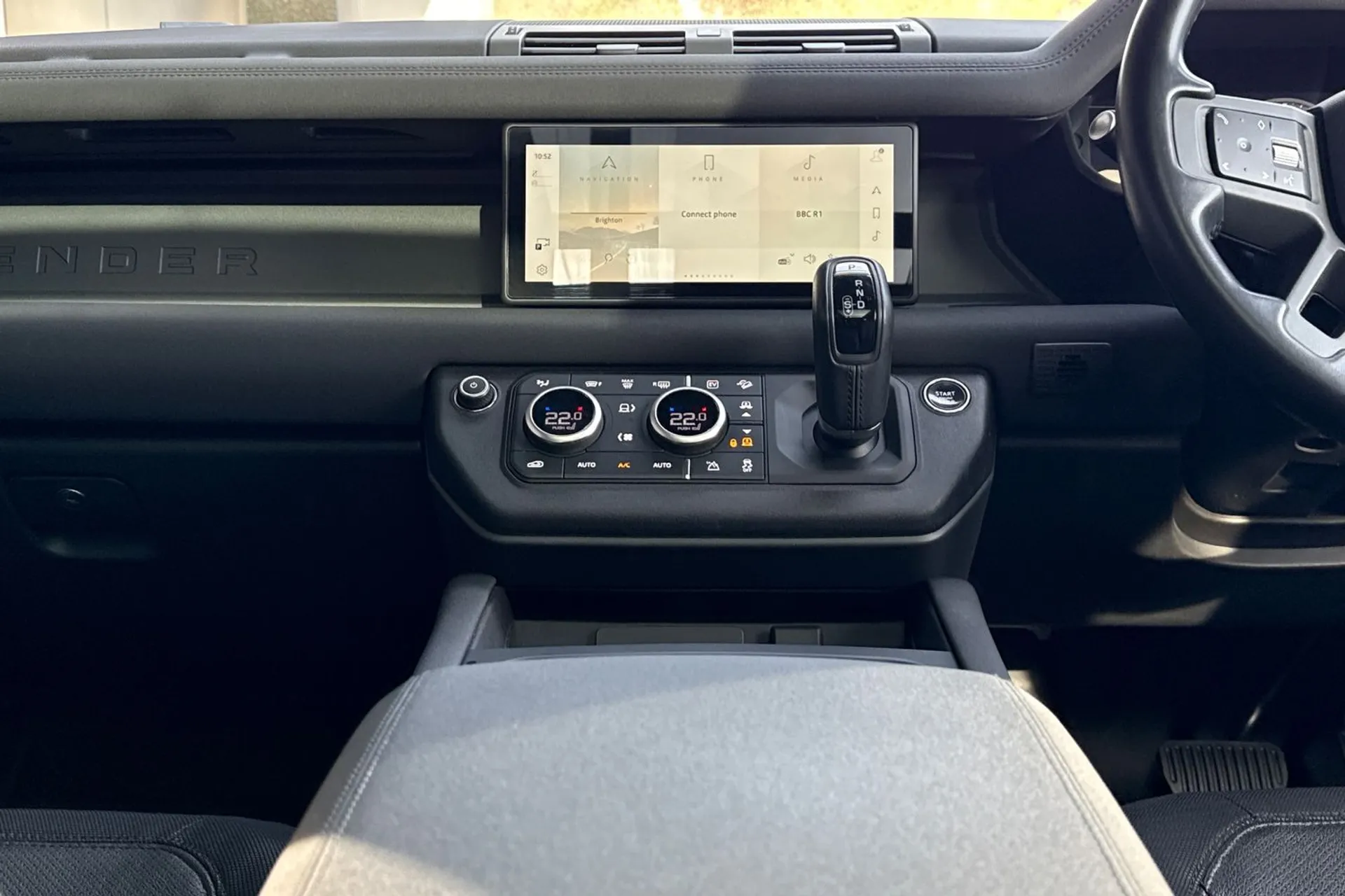 LAND ROVER DEFENDER thumbnail image number 48