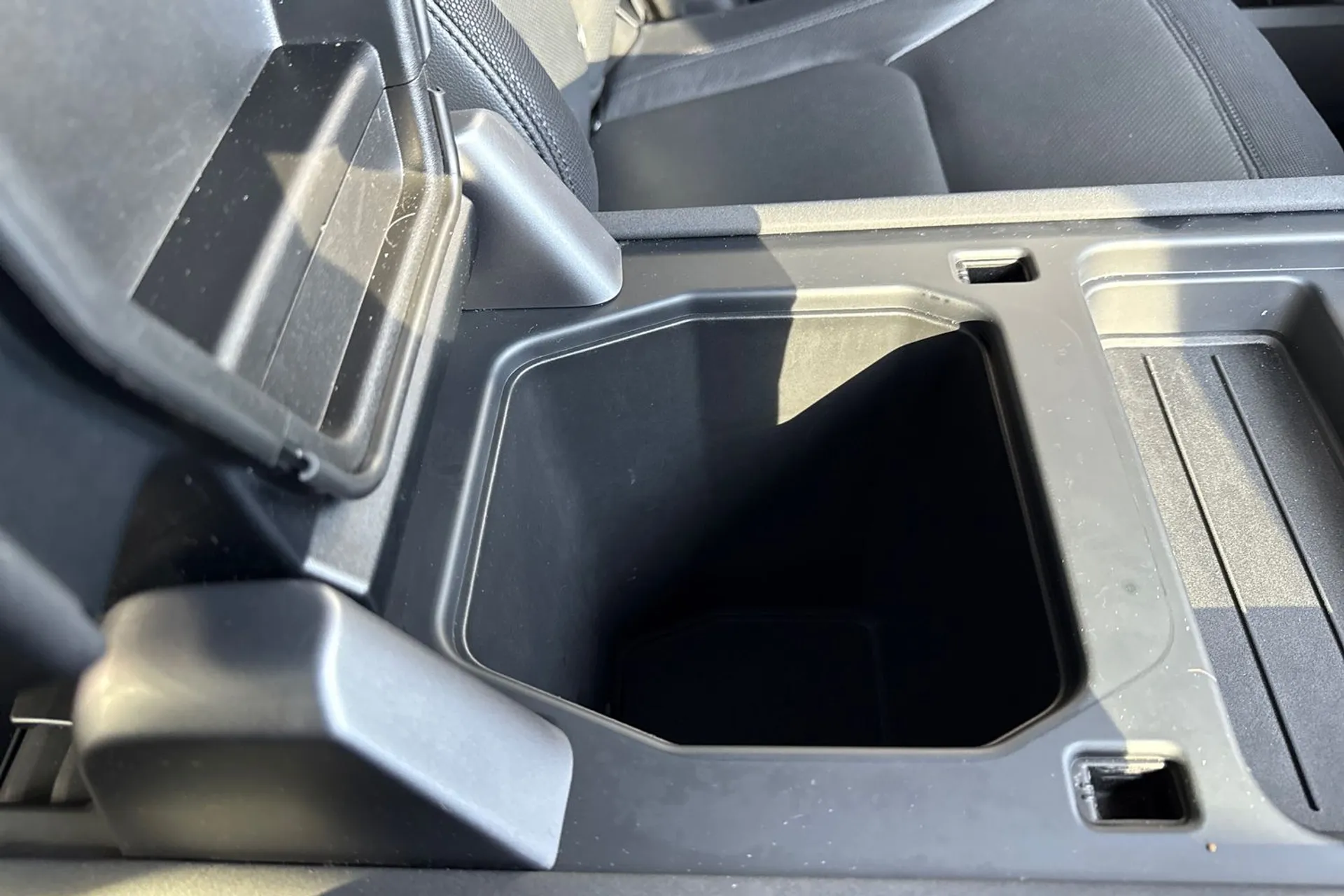 LAND ROVER DEFENDER thumbnail image number 58