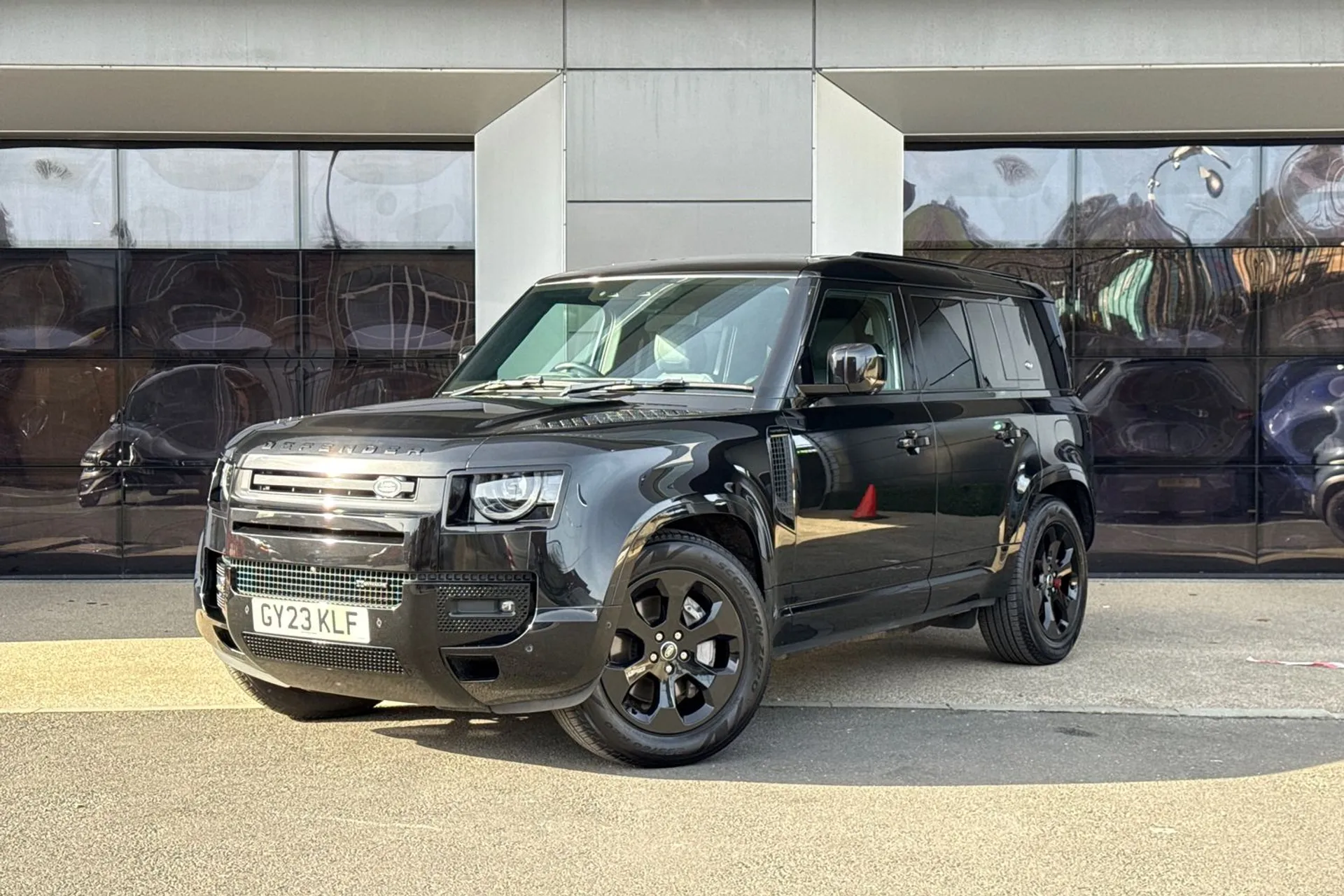 LAND ROVER DEFENDER thumbnail image number 18