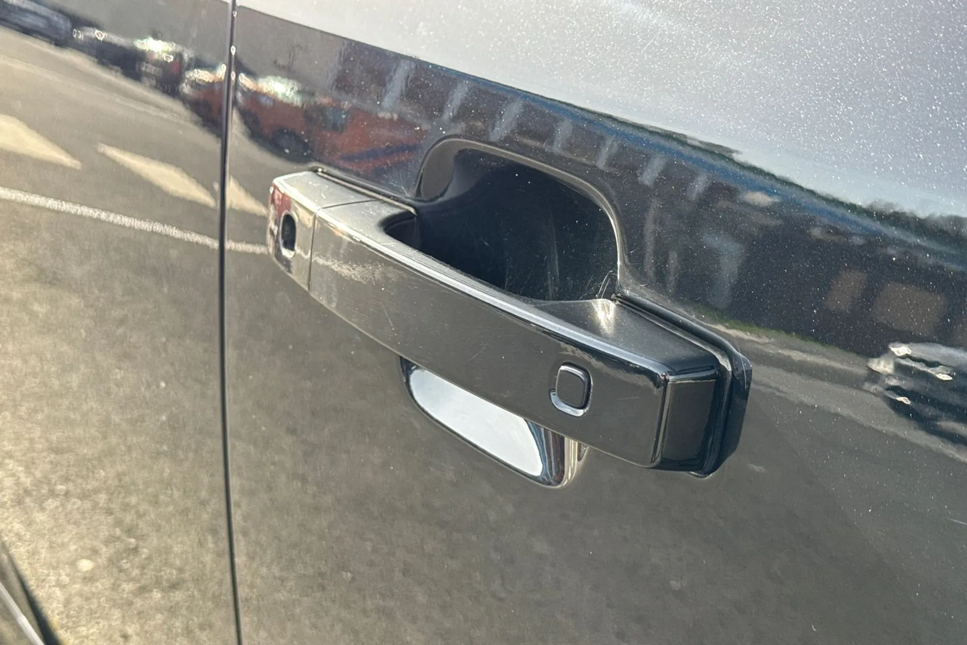 LAND ROVER DEFENDER thumbnail image number 32