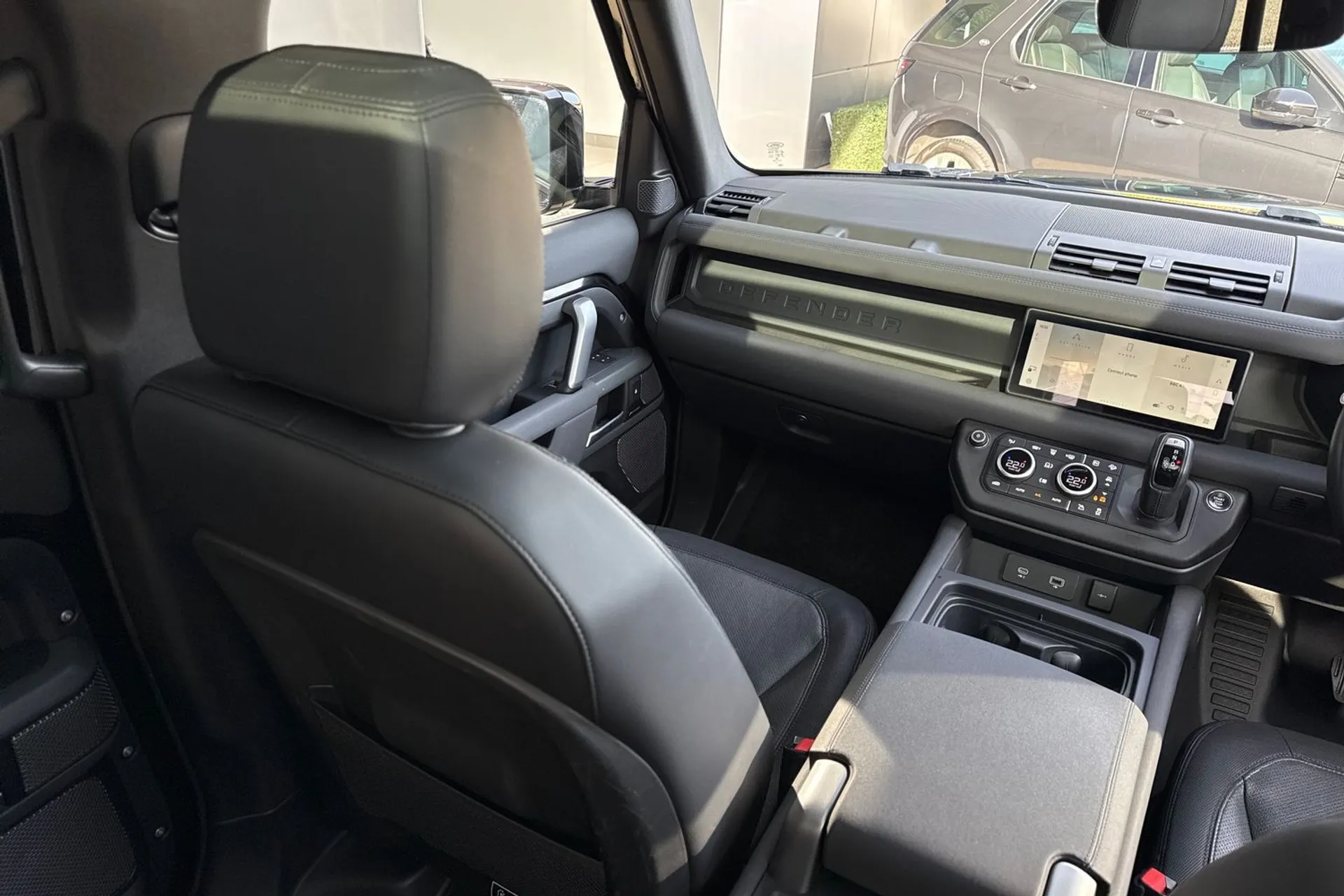 LAND ROVER DEFENDER thumbnail image number 45