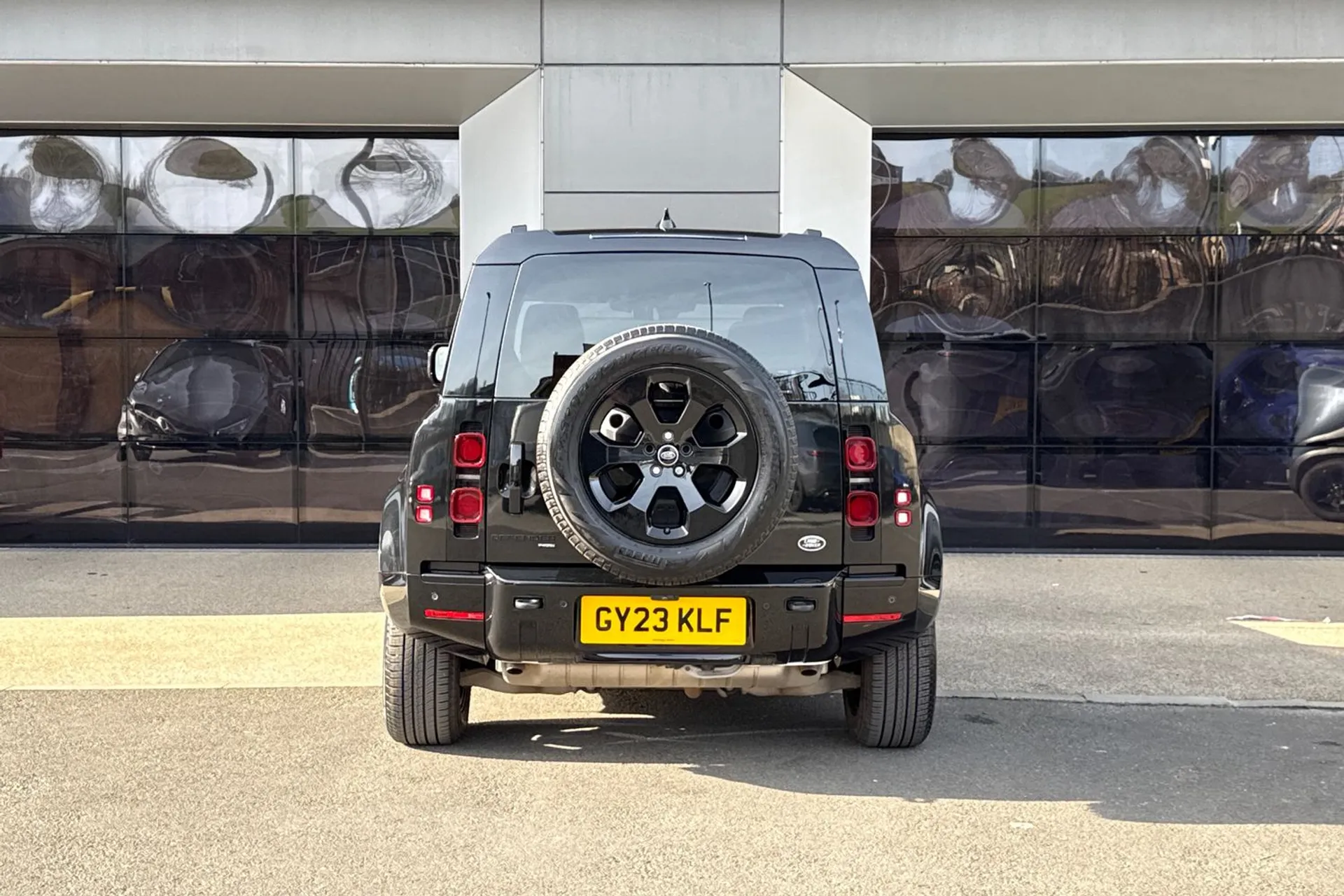 LAND ROVER DEFENDER thumbnail image number 7