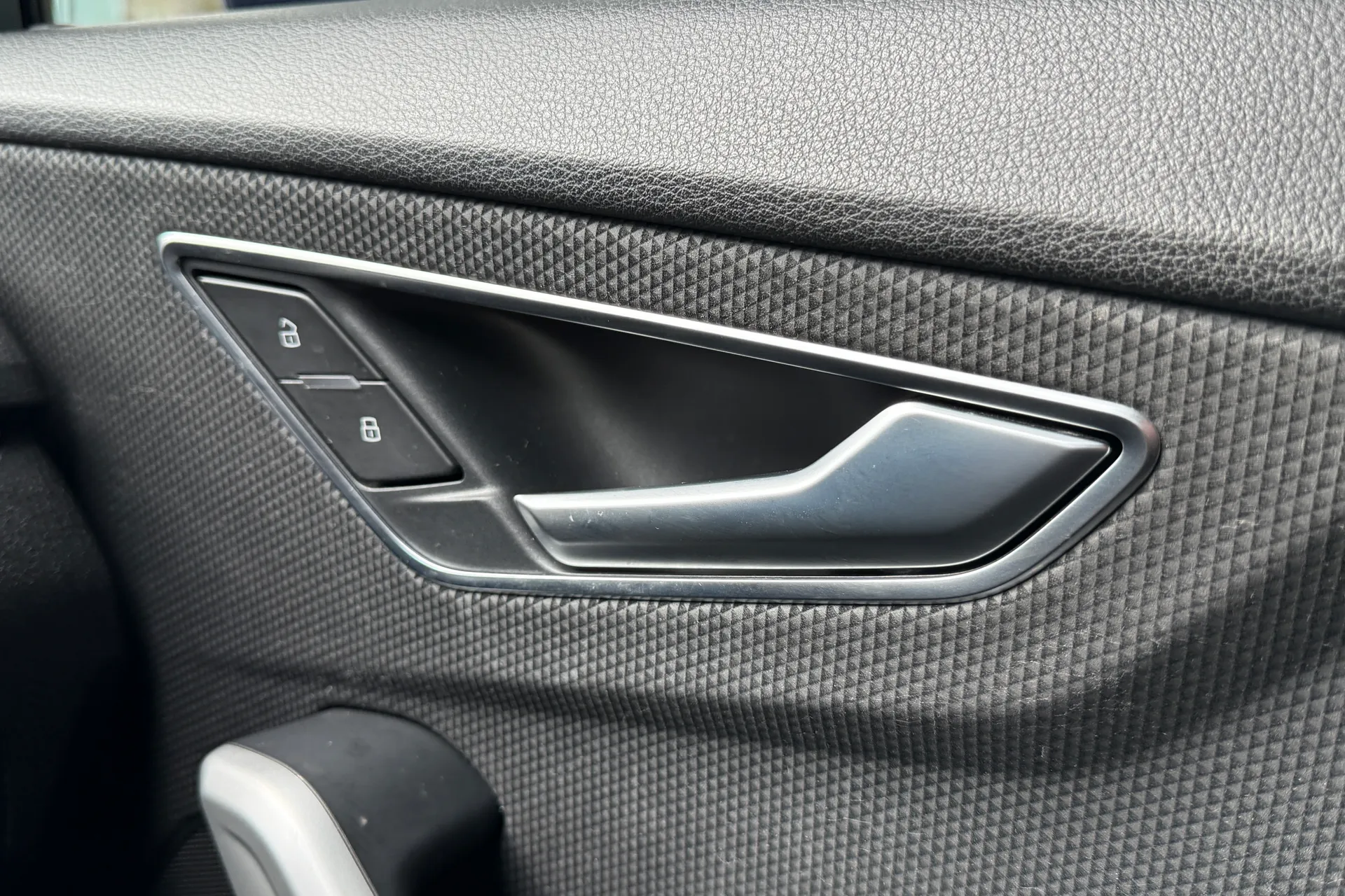 Audi Q2 thumbnail image number 27