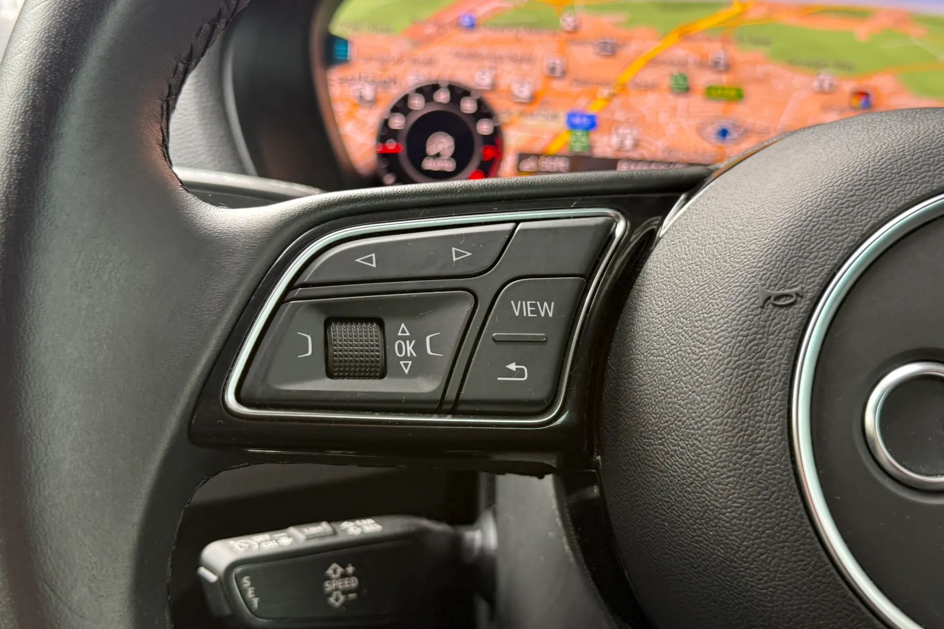 Audi Q2 thumbnail image number 10