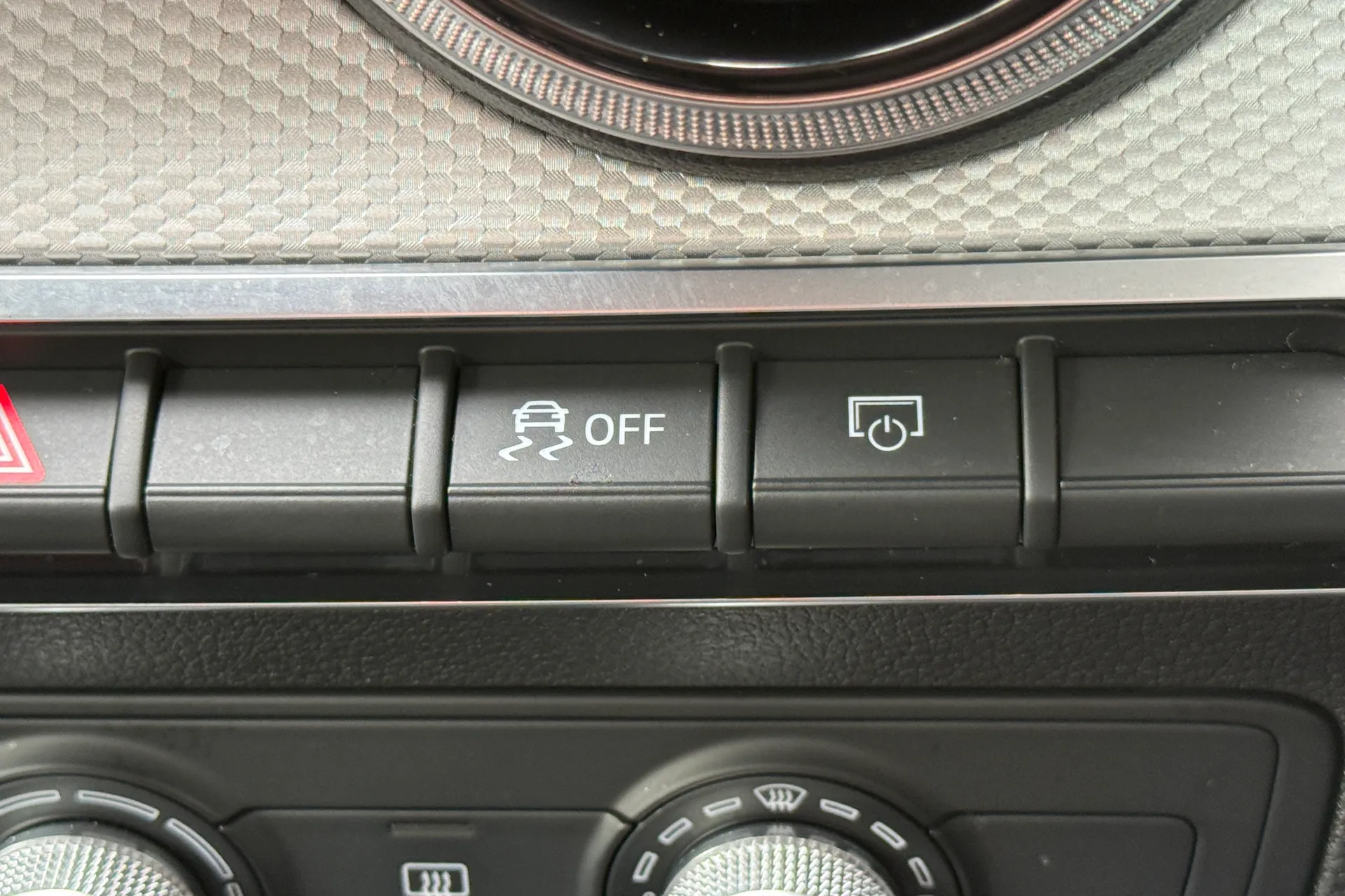 Audi Q2 thumbnail image number 57