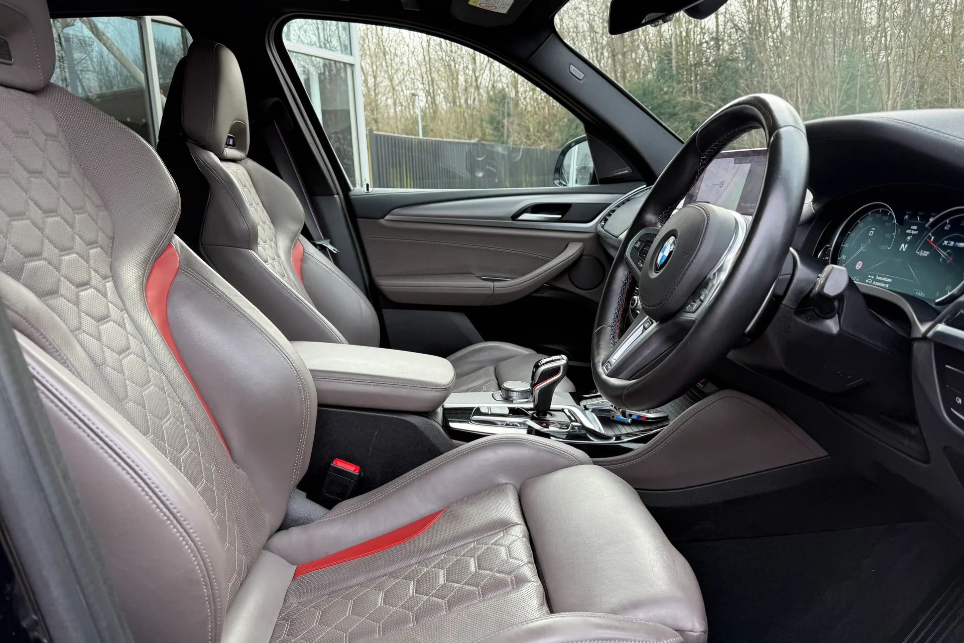 BMW X3 M thumbnail image number 15