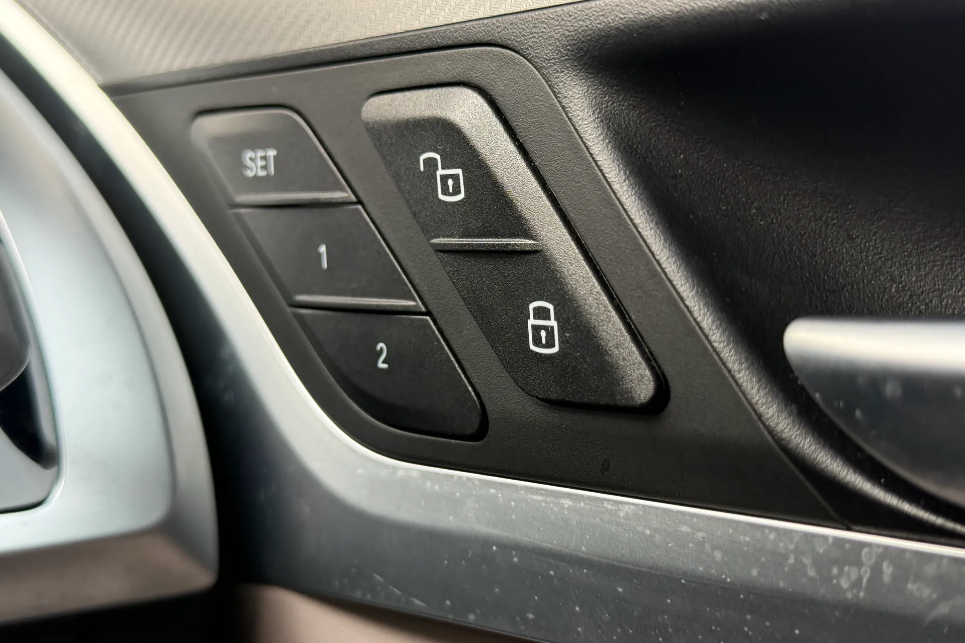 BMW X3 M thumbnail image number 68