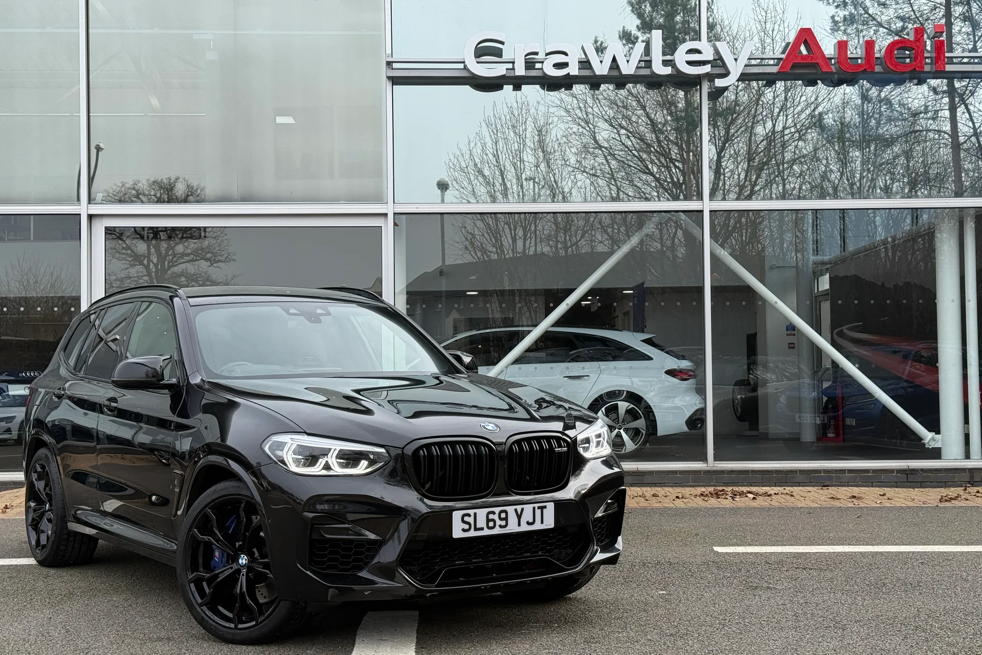 BMW X3 M focused image