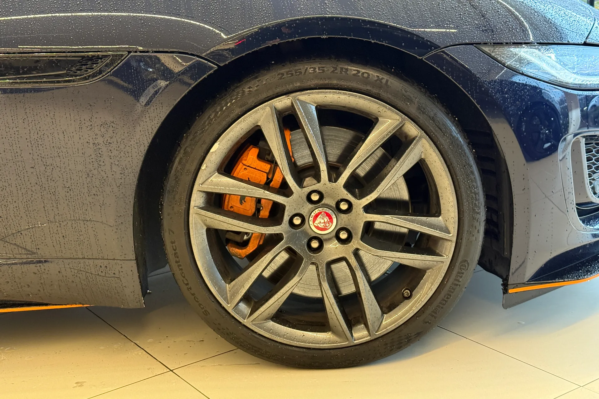 Jaguar F-TYPE thumbnail image number 22