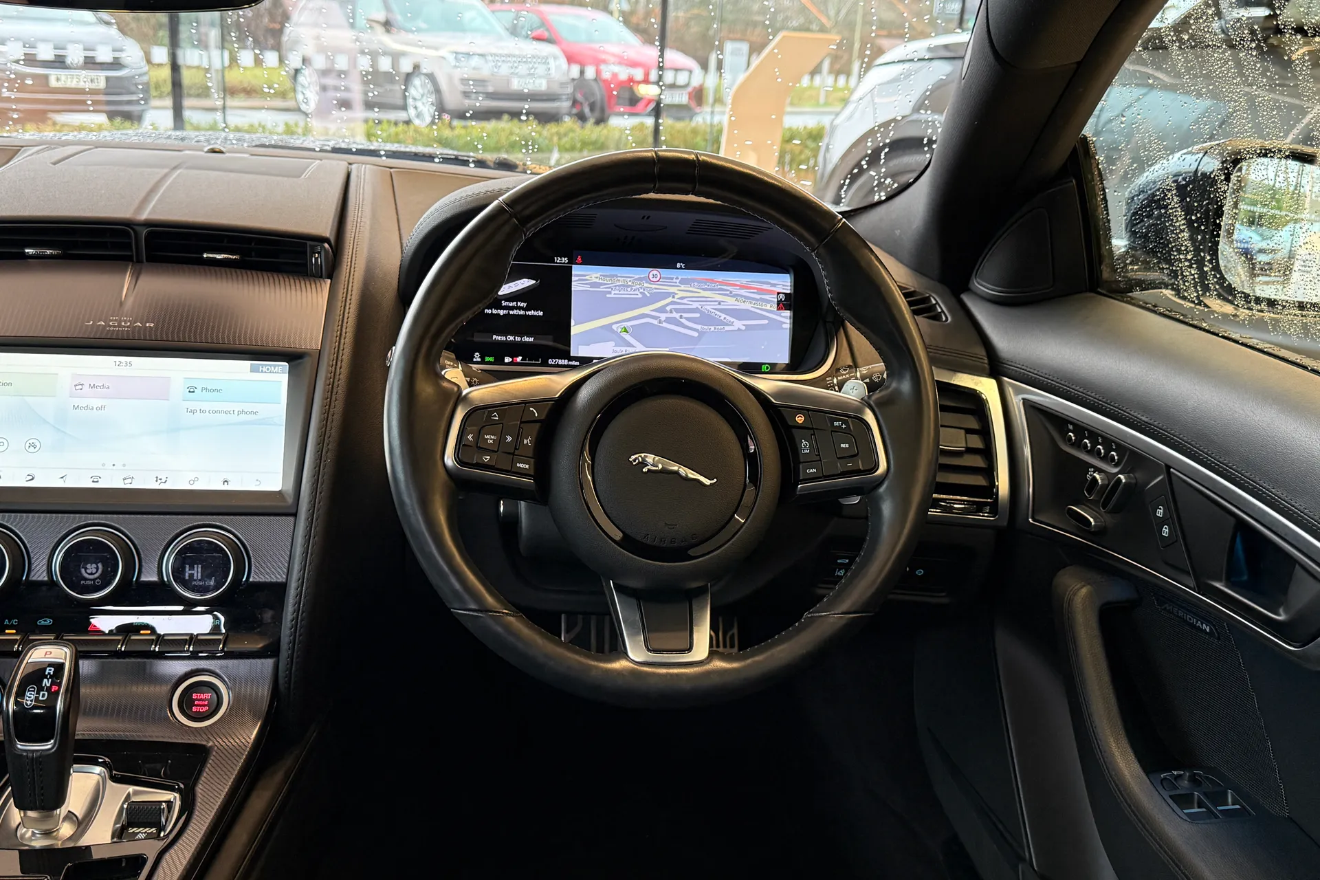 Jaguar F-TYPE thumbnail image number 11