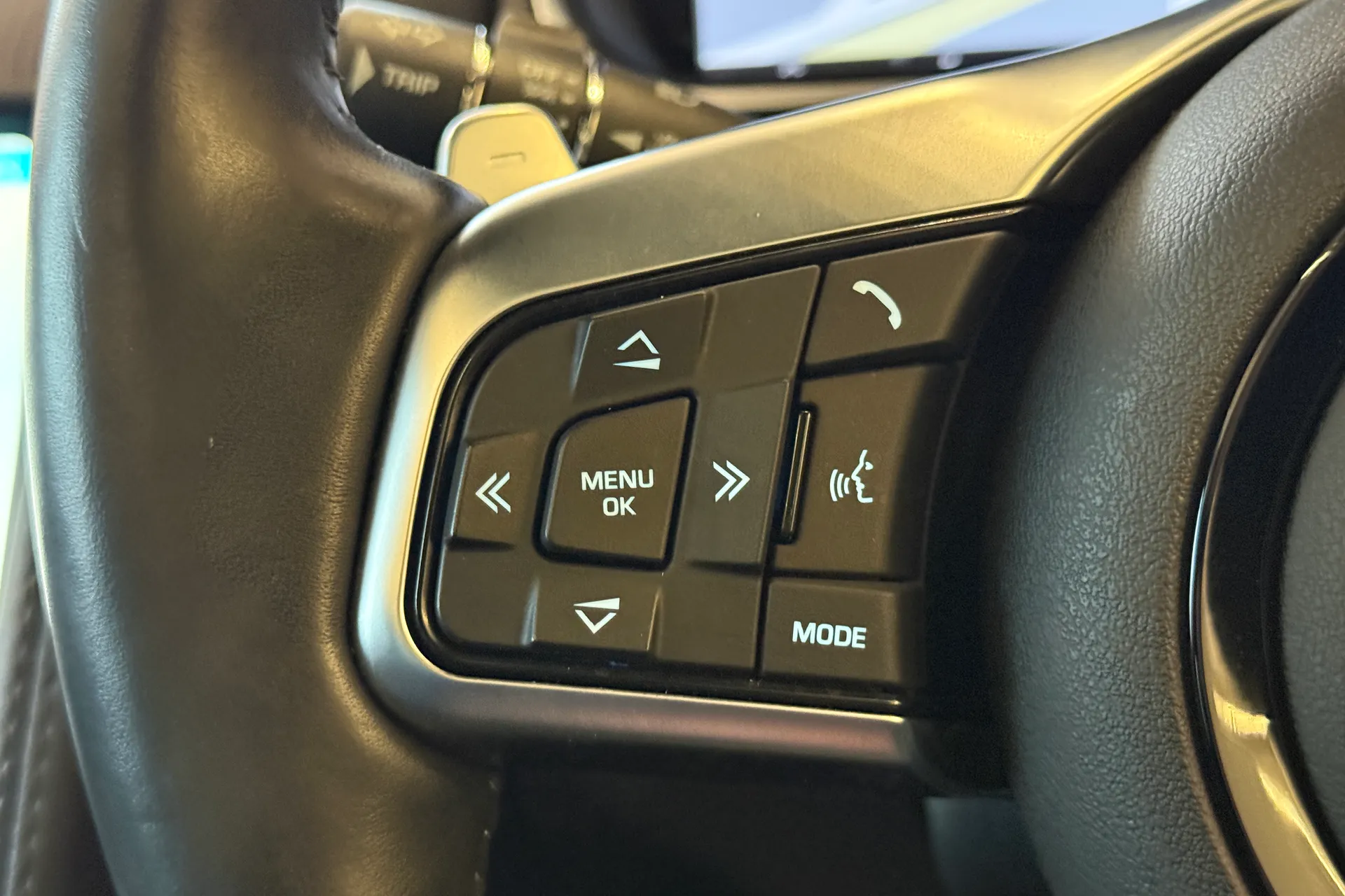 Jaguar F-TYPE thumbnail image number 23