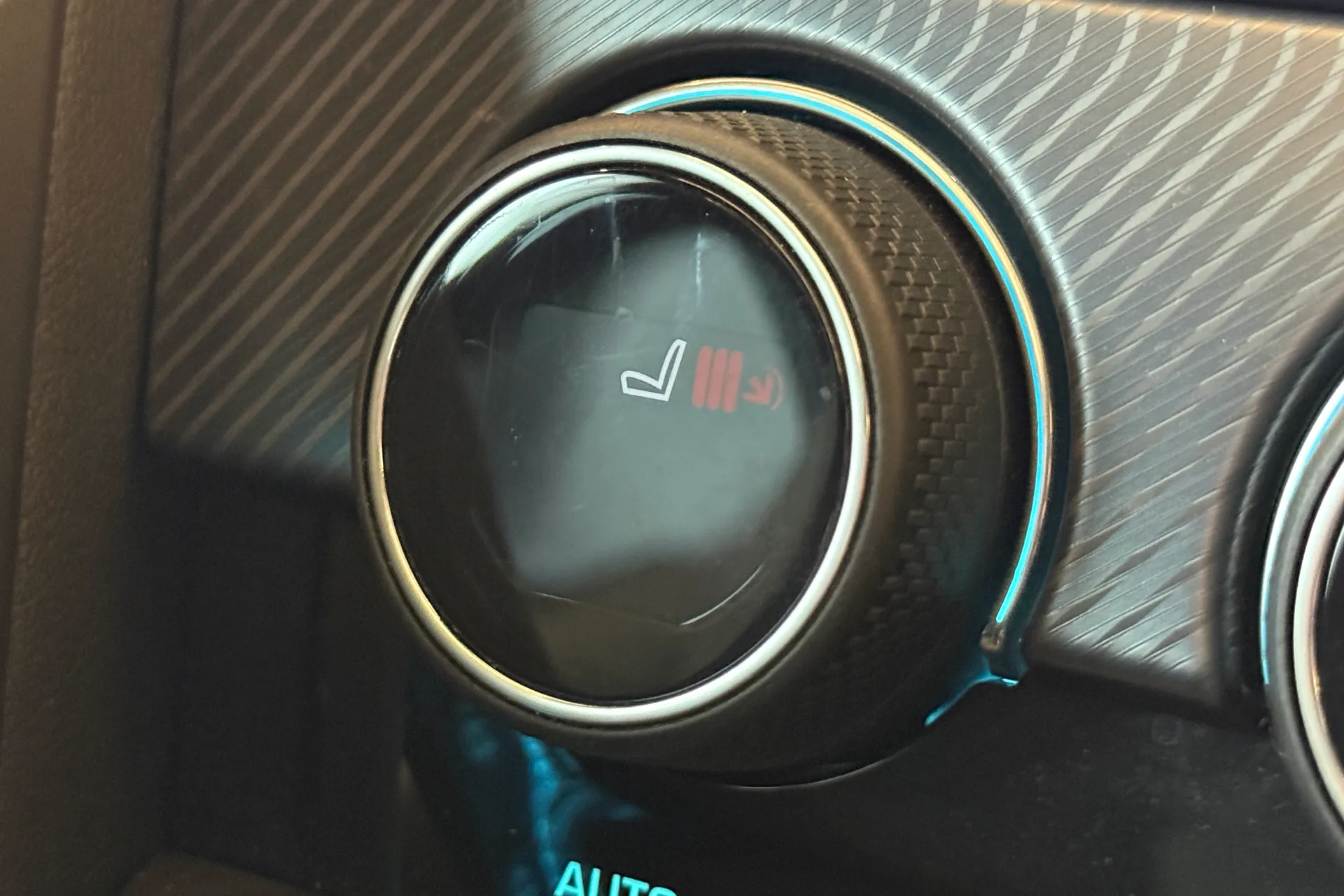 Jaguar F-TYPE thumbnail image number 16