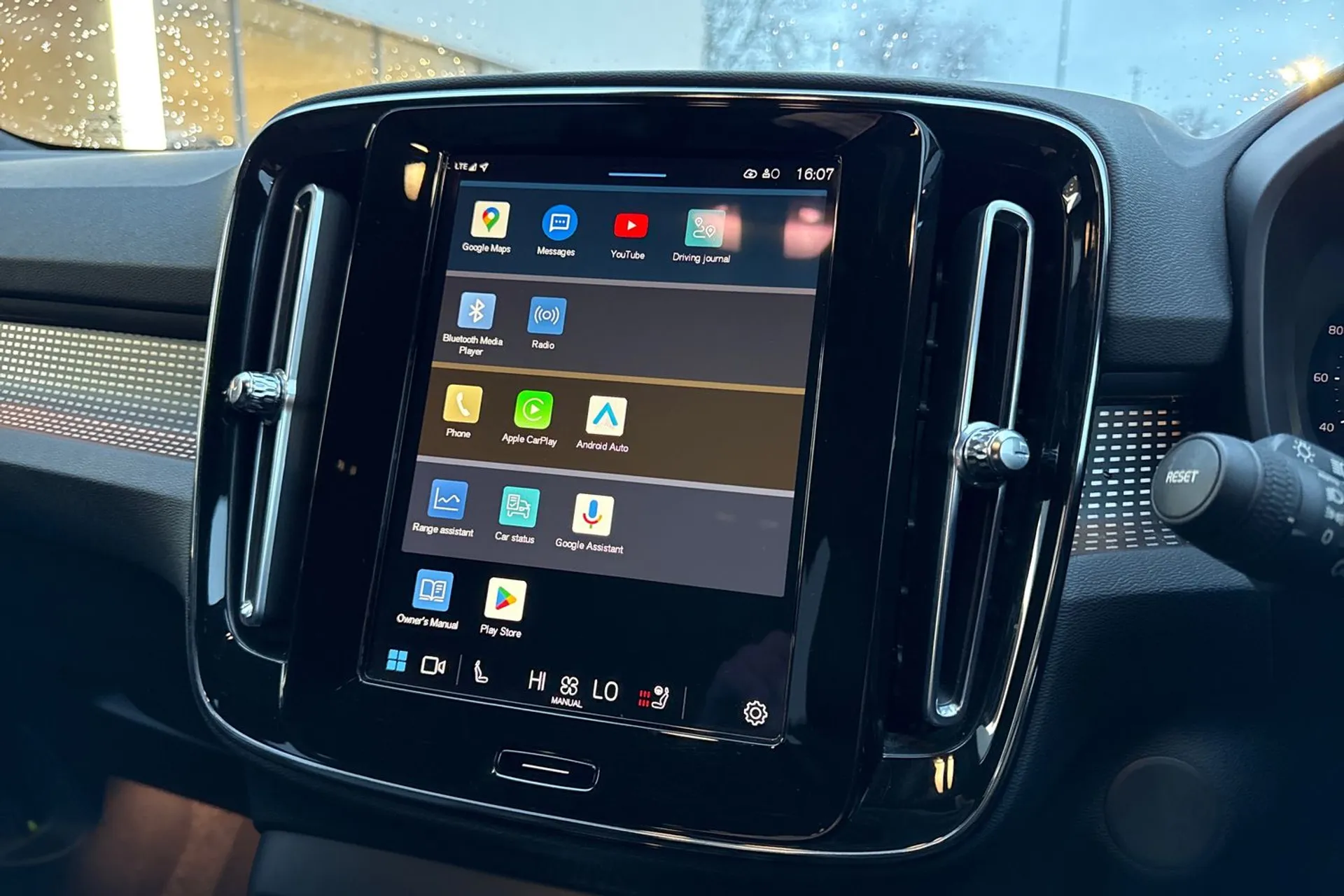 Volvo XC40 thumbnail image number 40