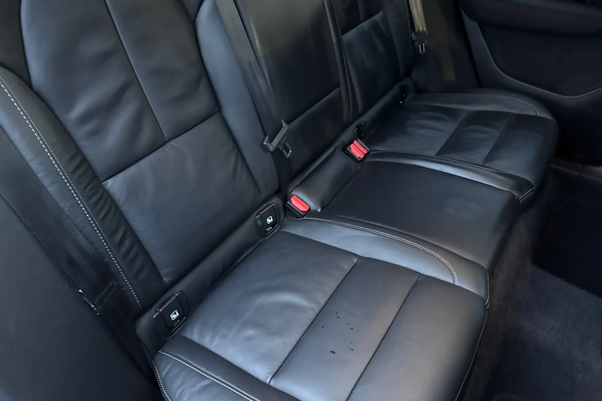 Volvo XC40 thumbnail image number 25