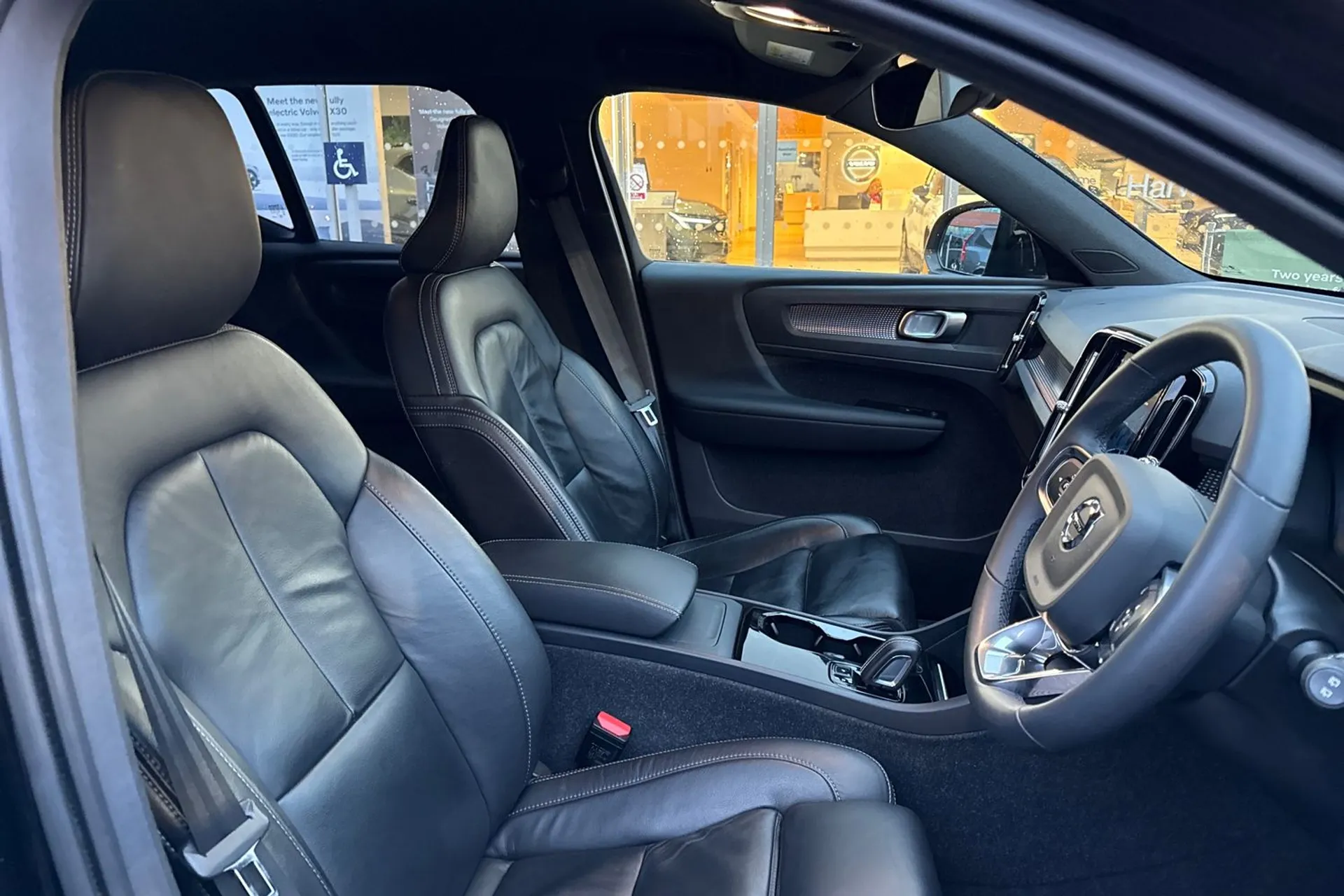 Volvo XC40 thumbnail image number 26