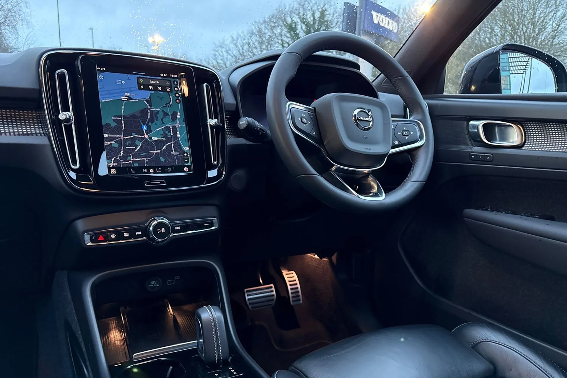 Volvo XC40 thumbnail image number 35