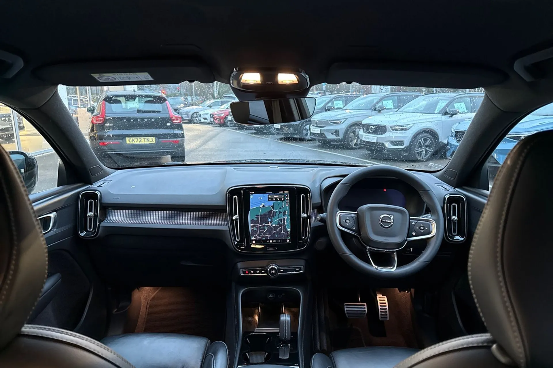 Volvo XC40 thumbnail image number 3