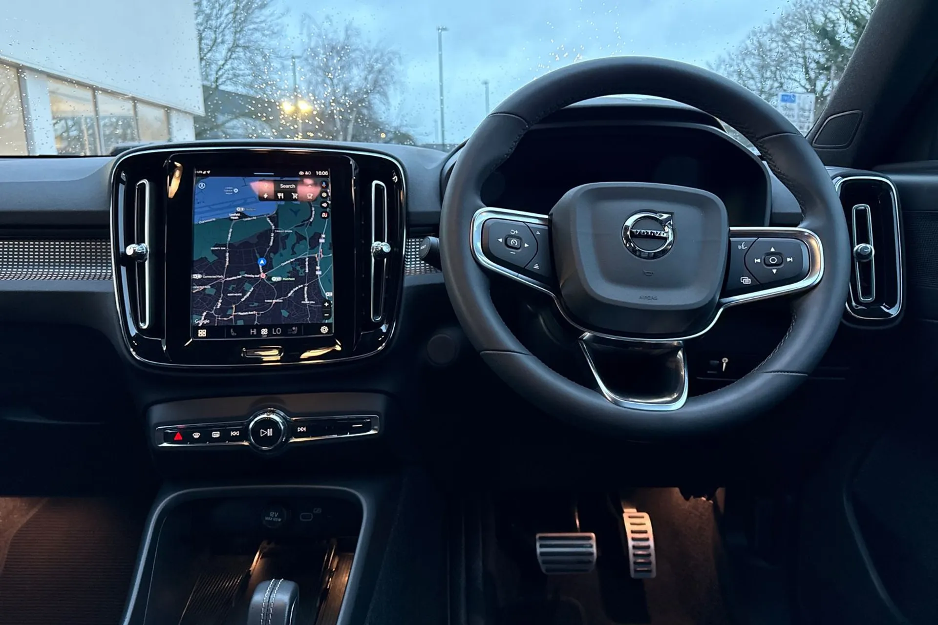 Volvo XC40 thumbnail image number 34