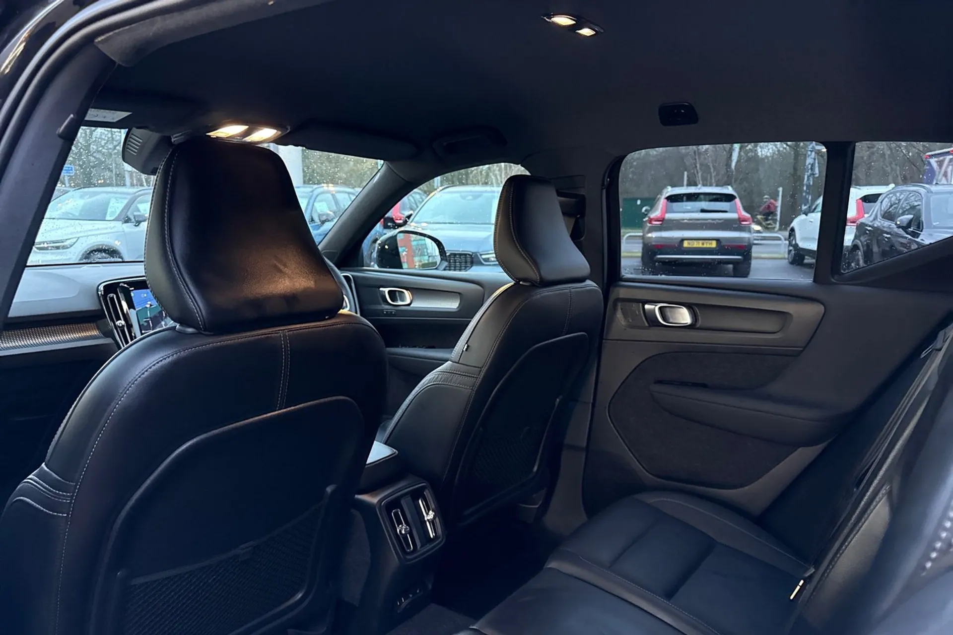 Volvo XC40 thumbnail image number 31