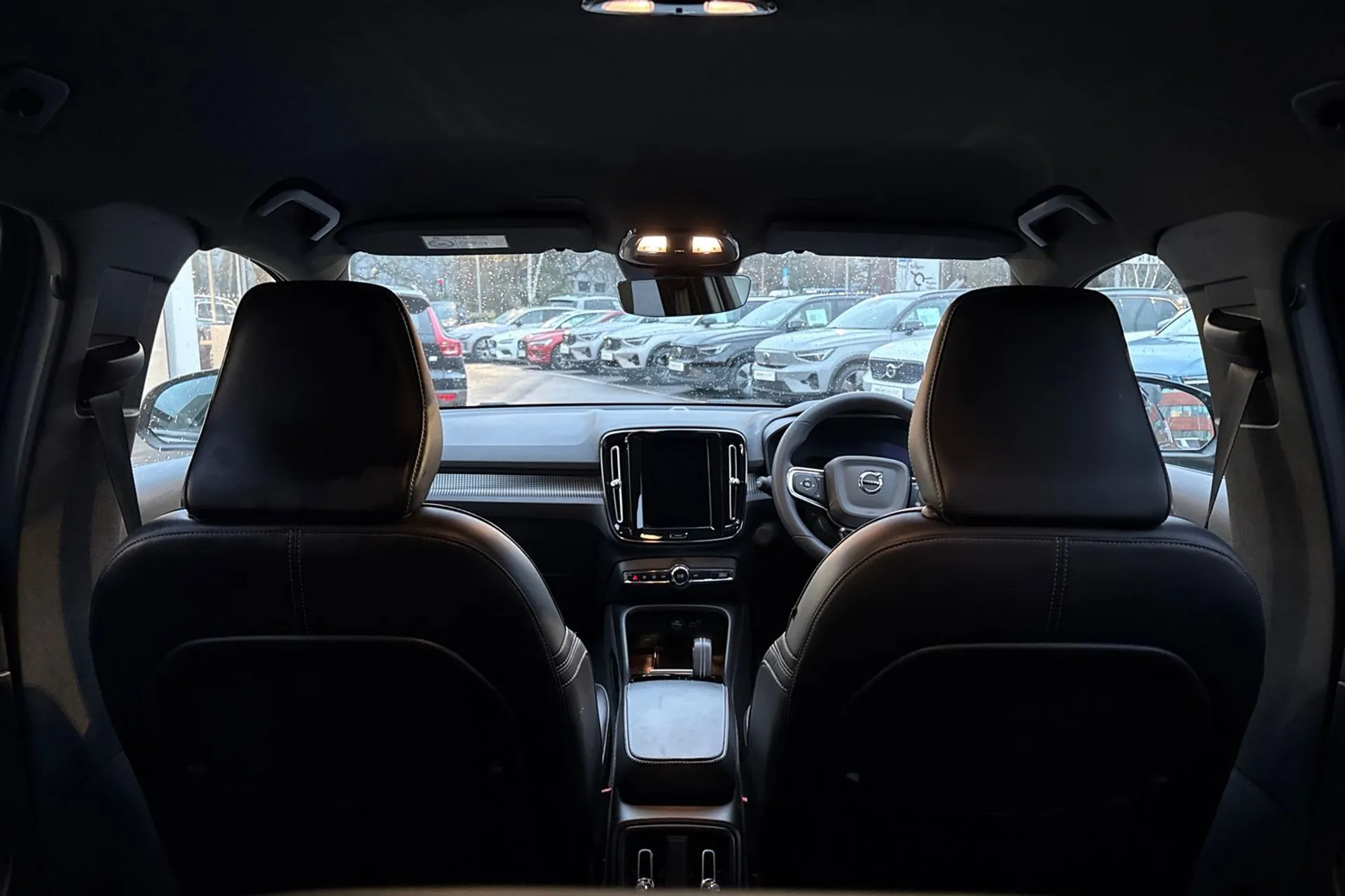 Volvo XC40 thumbnail image number 22