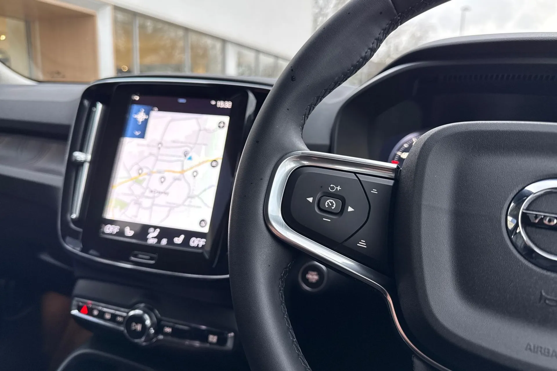 Volvo XC40 thumbnail image number 37