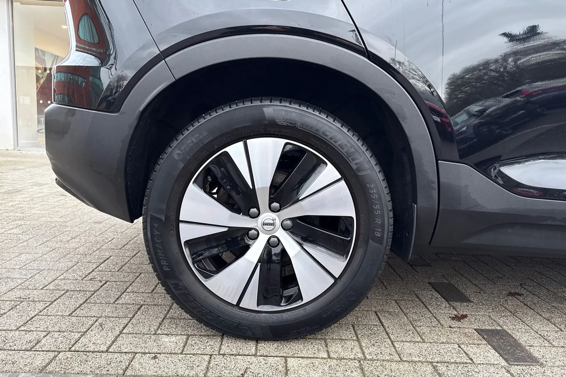 Volvo XC40 thumbnail image number 14