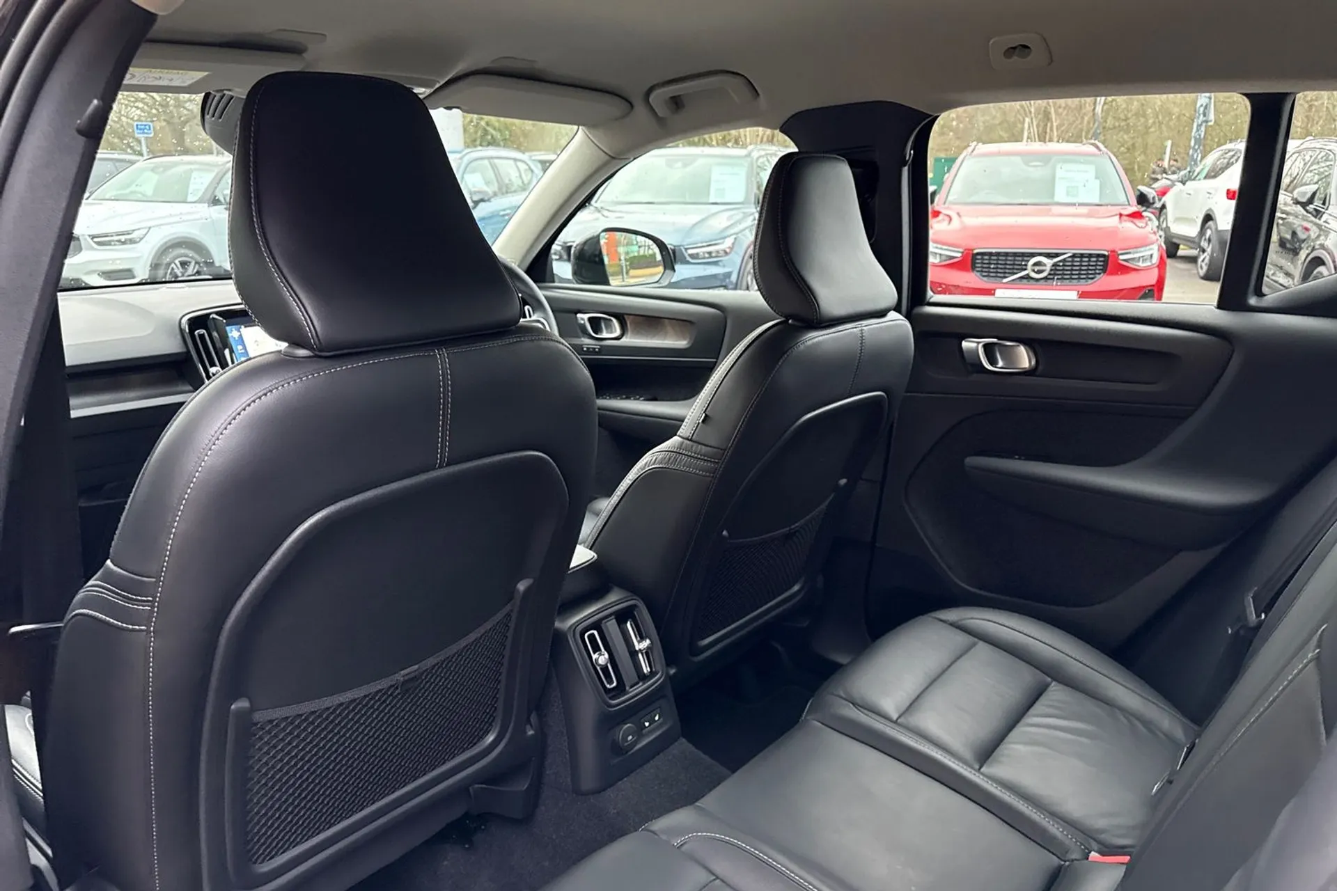 Volvo XC40 thumbnail image number 31