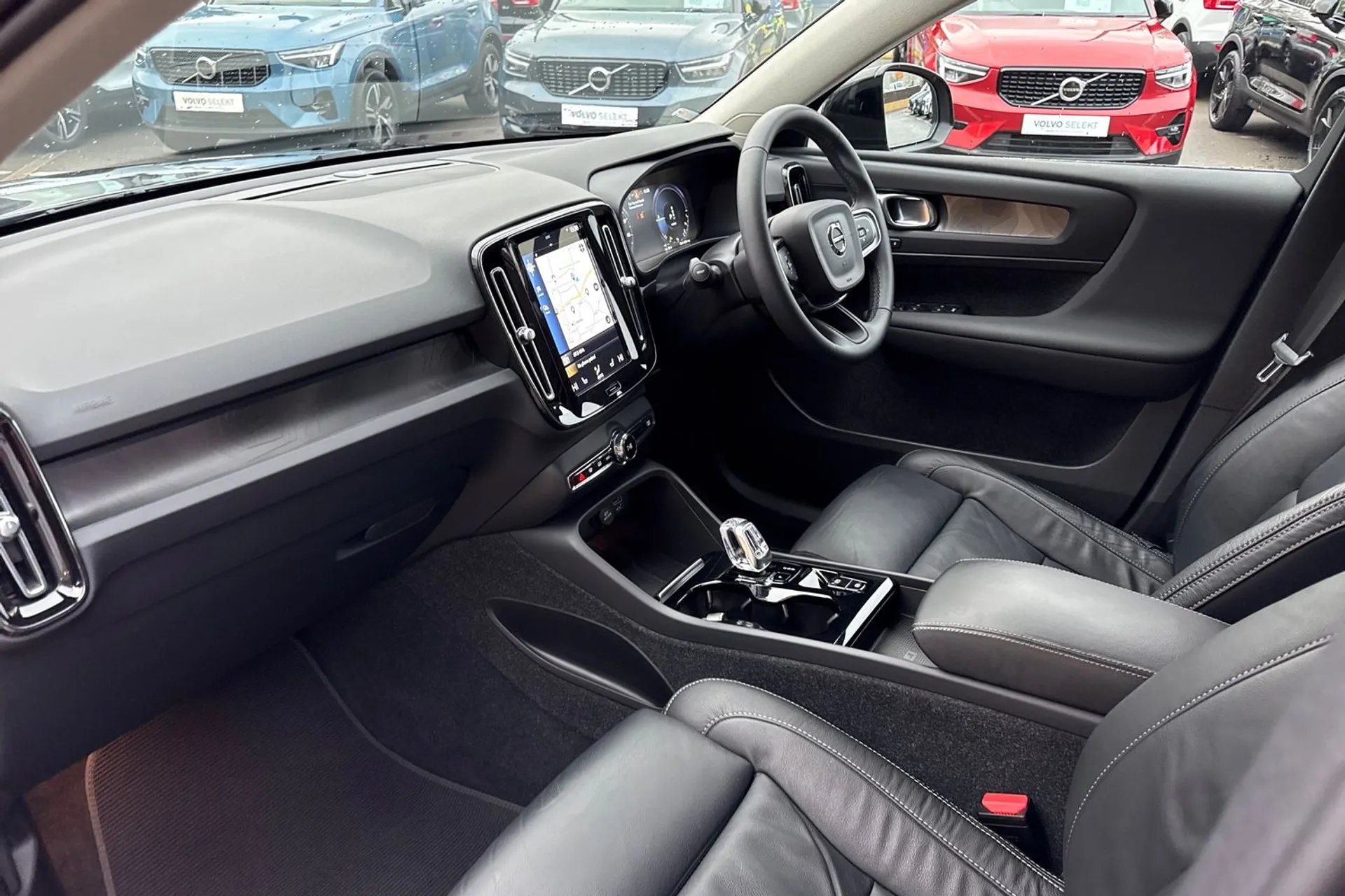 Volvo XC40 thumbnail image number 27