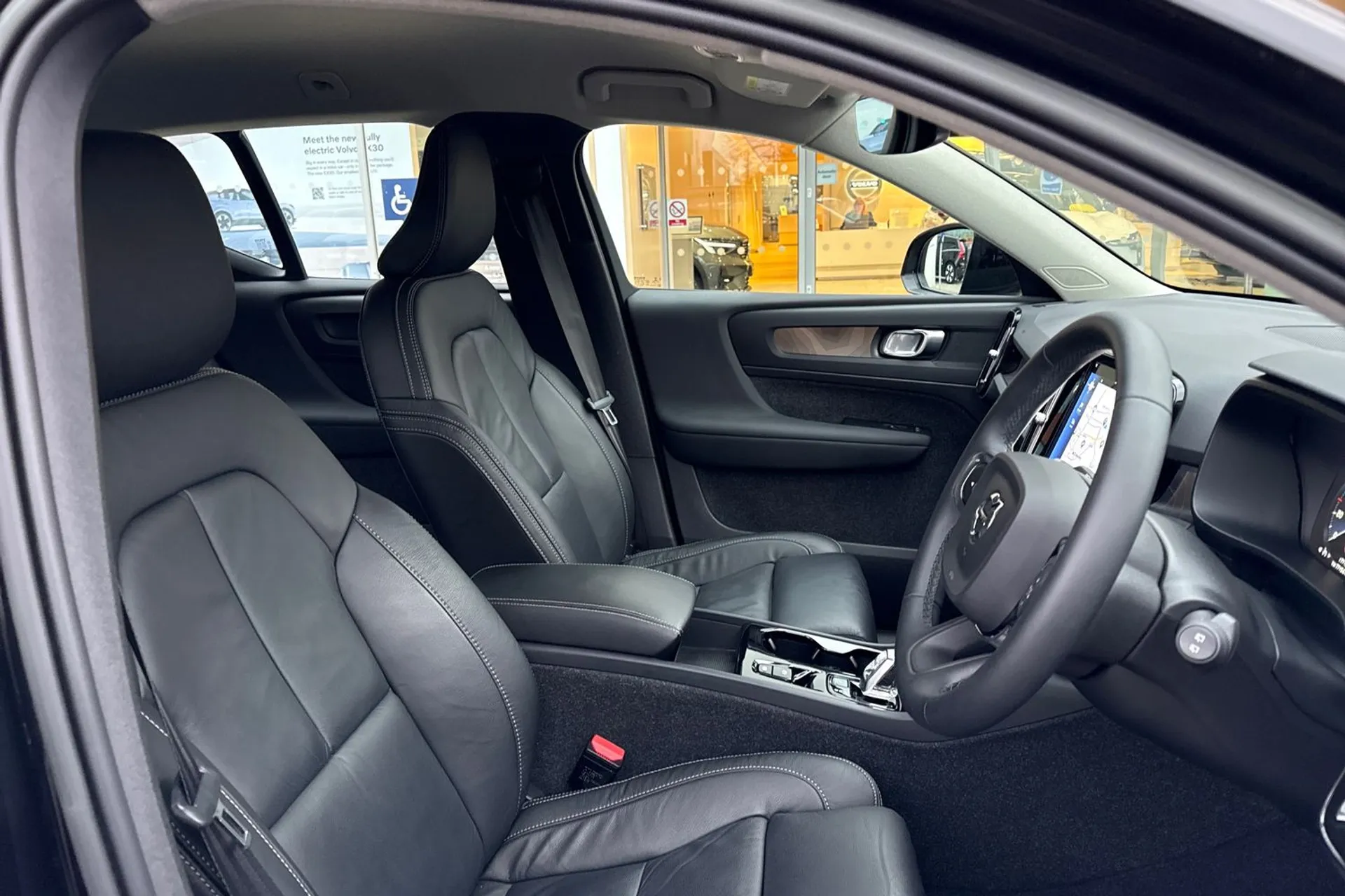 Volvo XC40 thumbnail image number 26