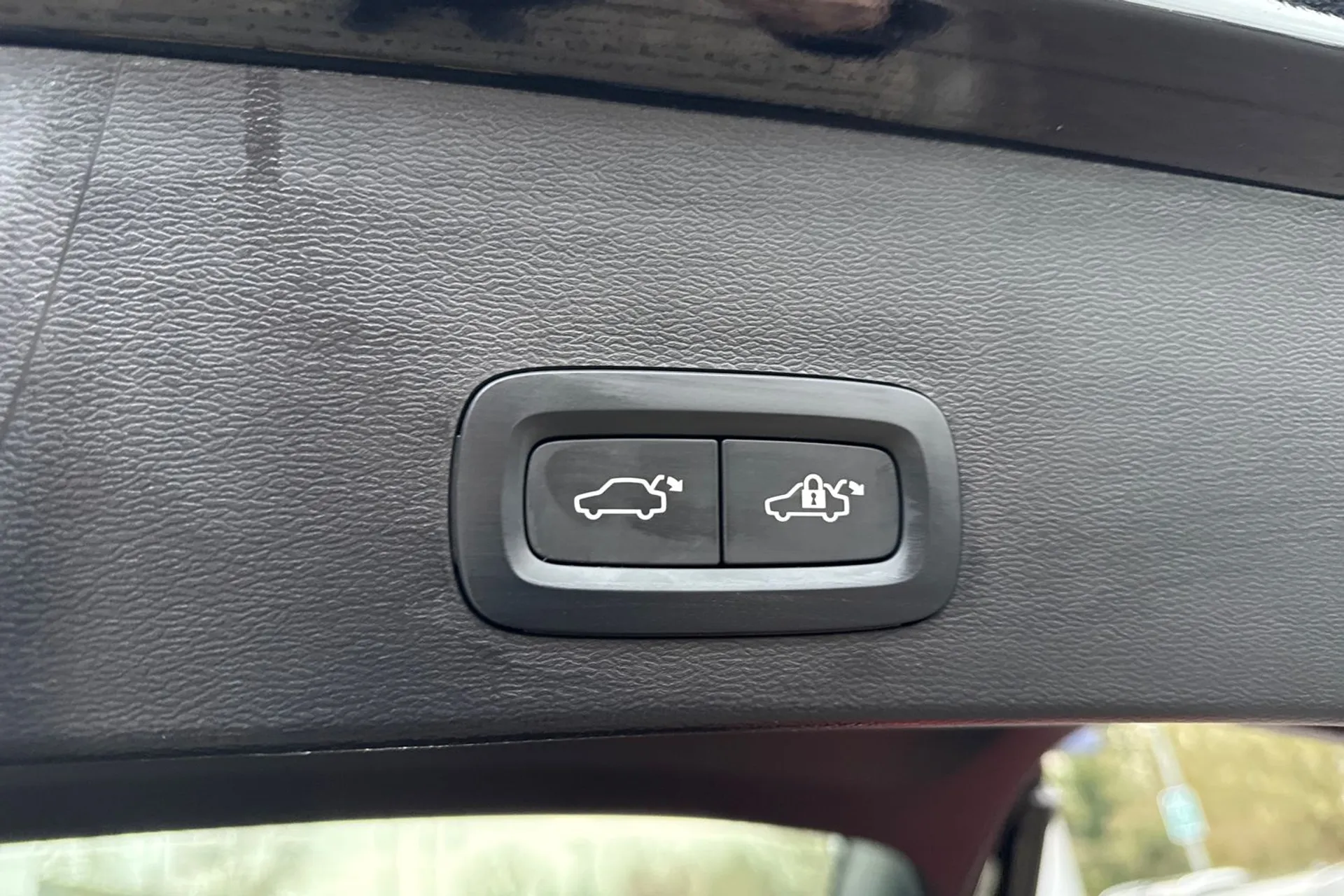 Volvo XC40 thumbnail image number 21