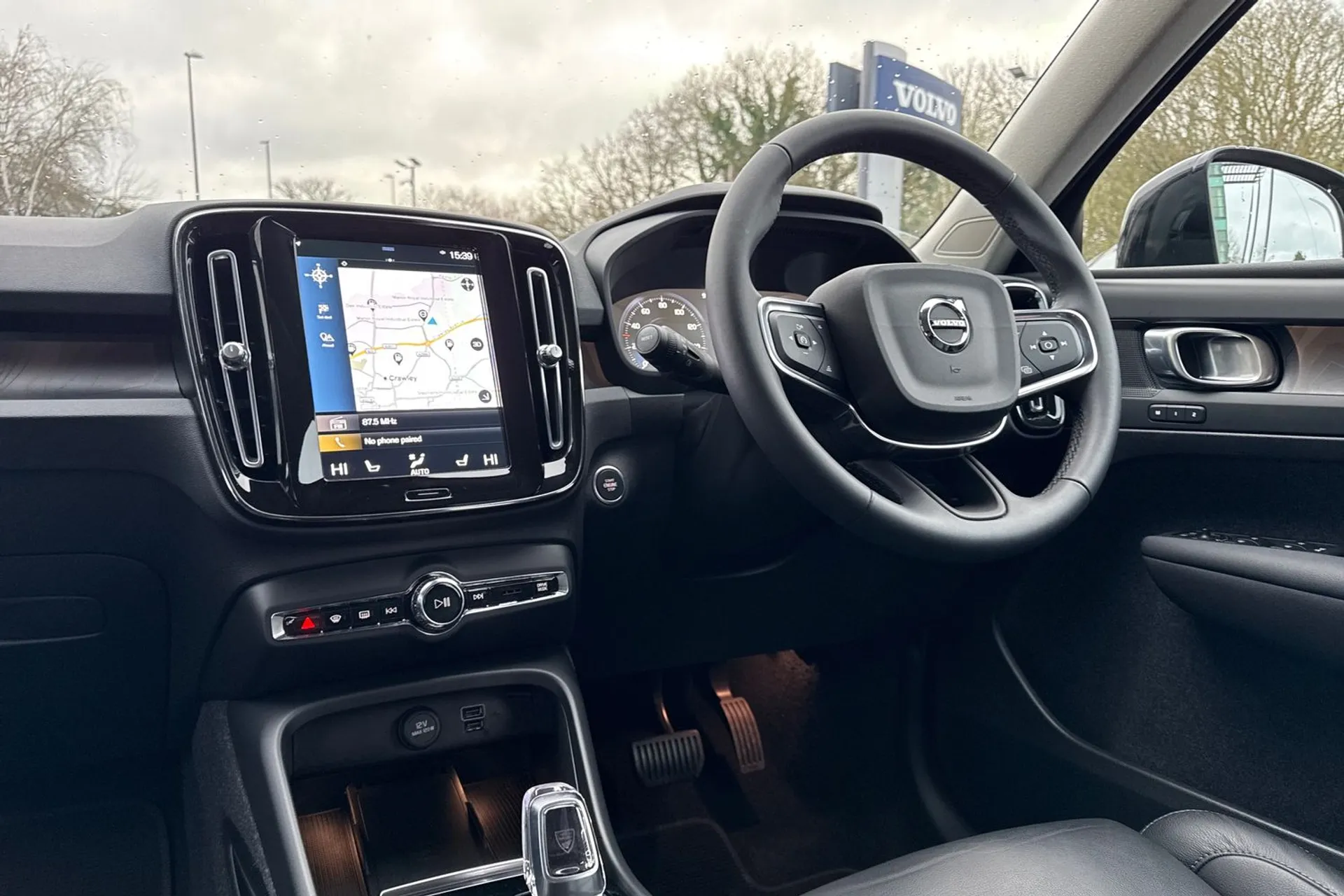 Volvo XC40 thumbnail image number 36