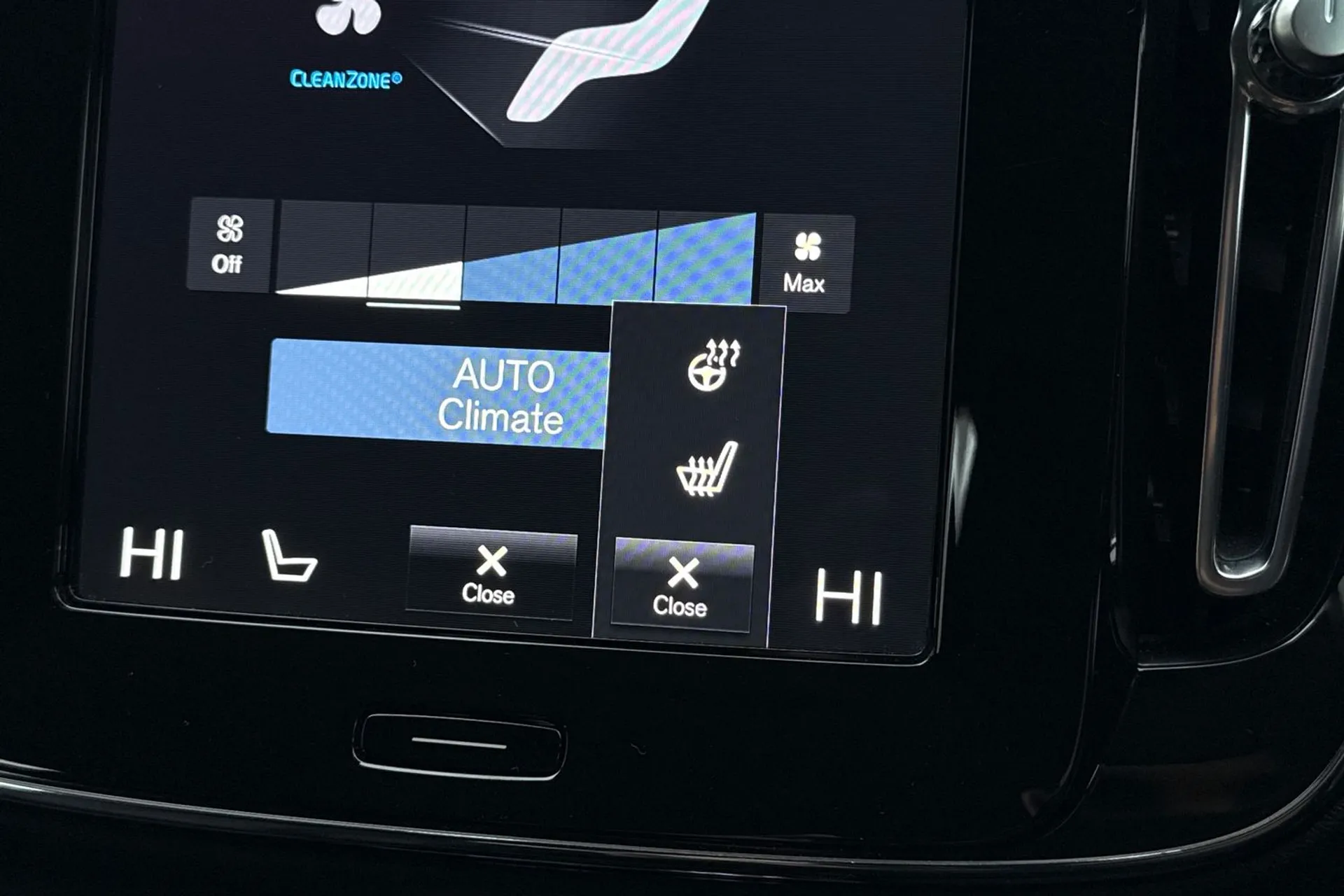 Volvo XC40 thumbnail image number 40