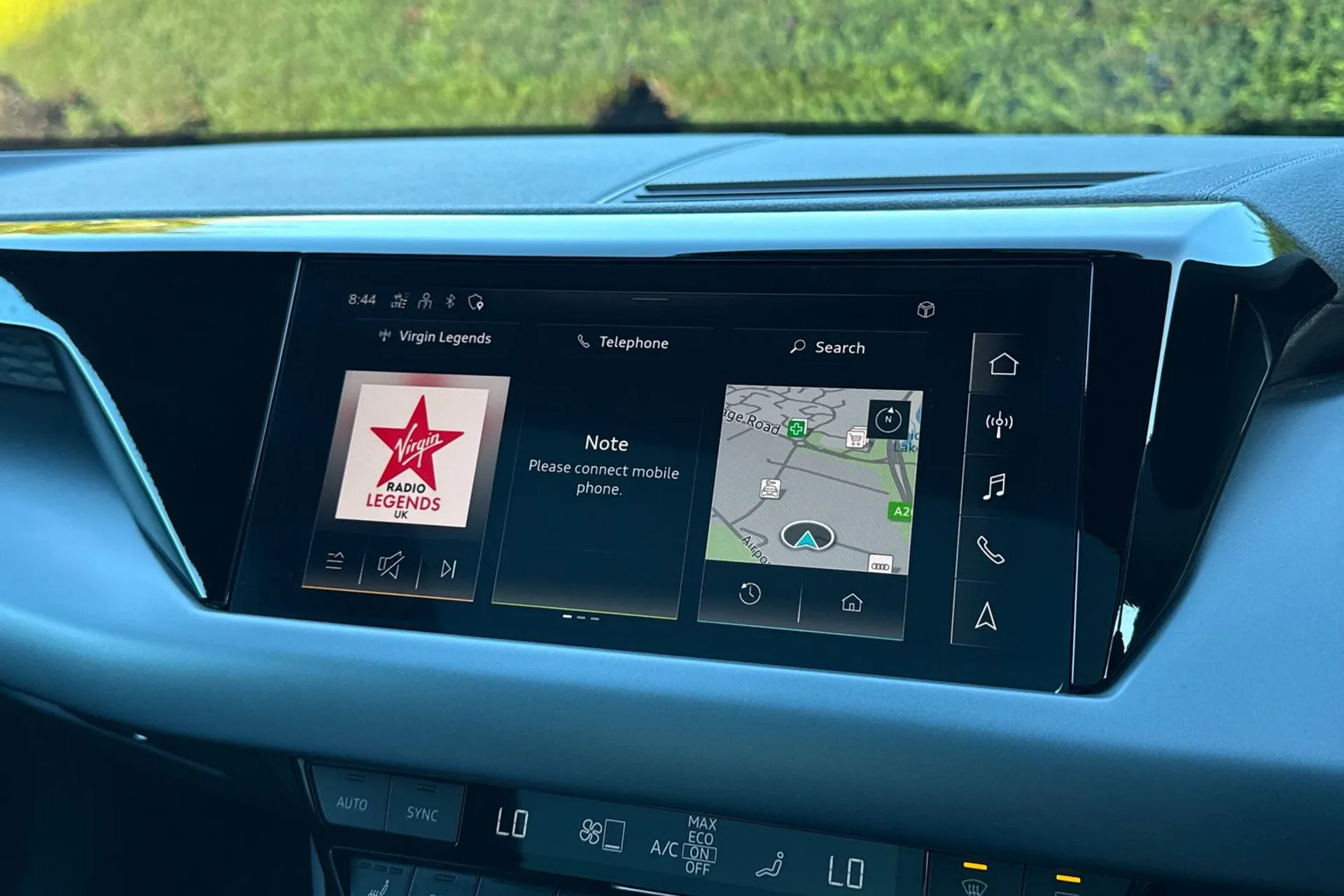 Audi e-tron GT thumbnail image number 9